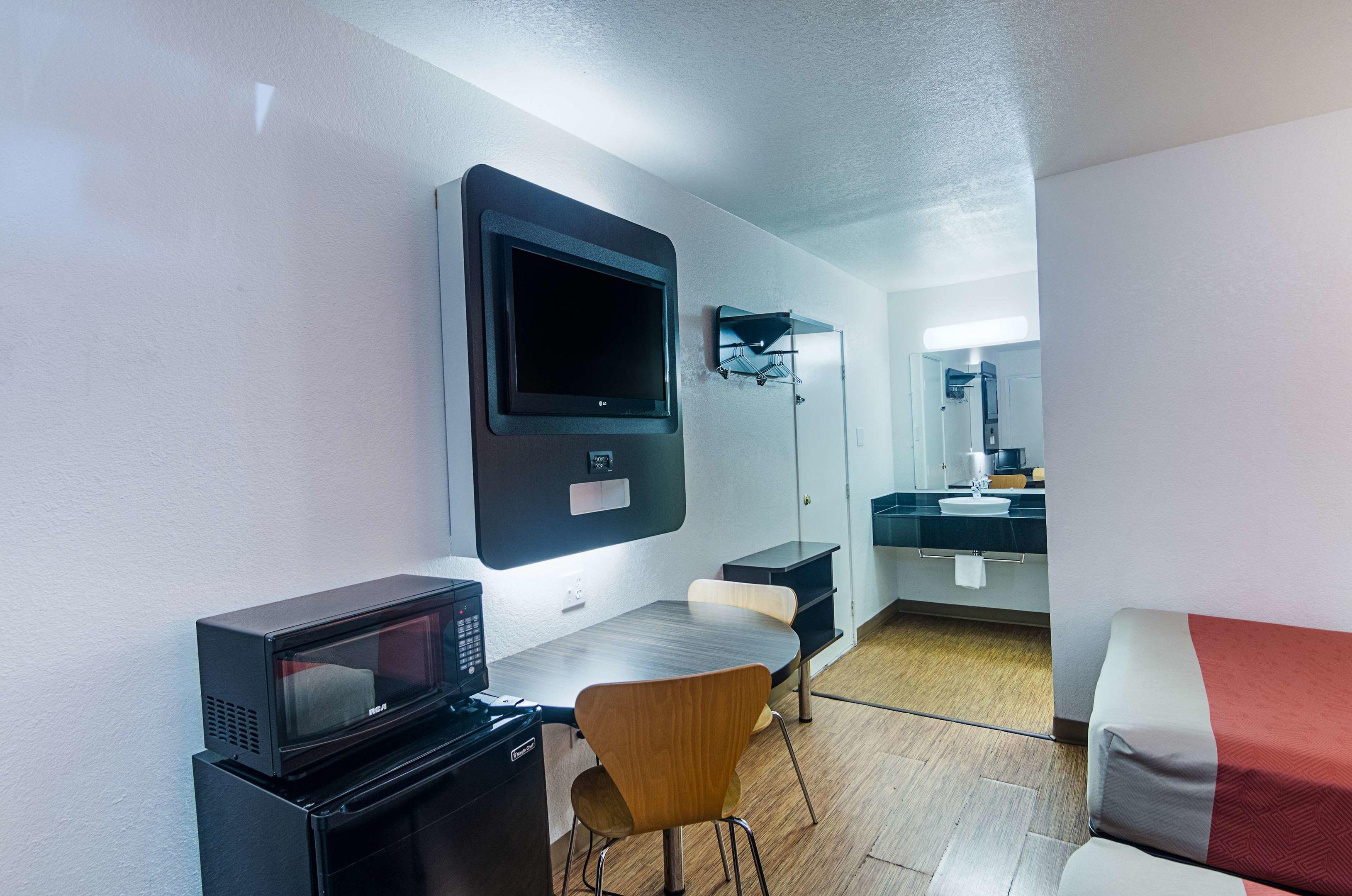 Motel 6 — photo 5