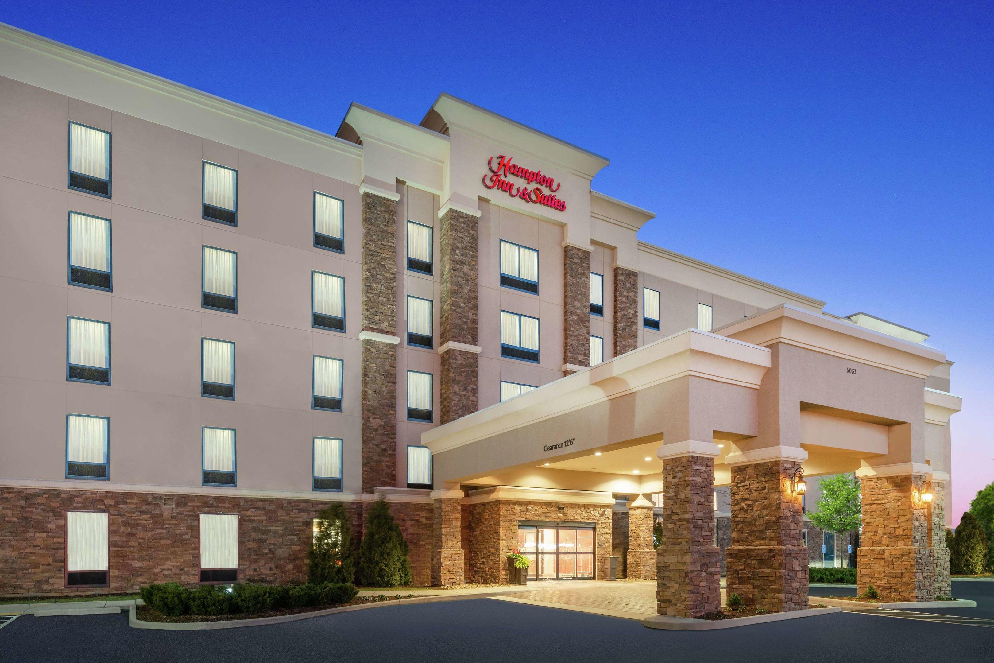 Hampton Inn & Suites Roanoke Airport — photo 5