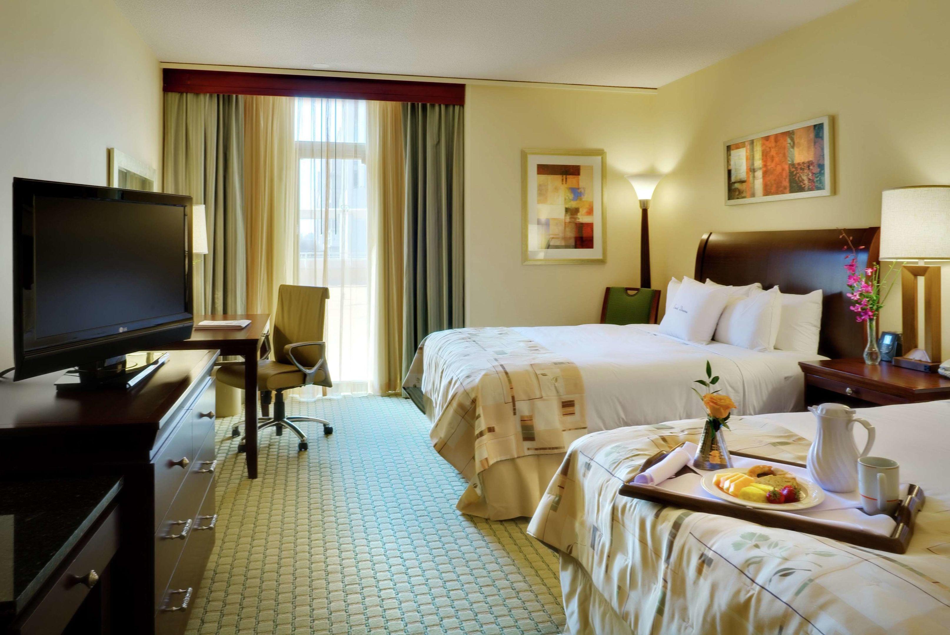 Doubletree Omaha Downtown — photo 3