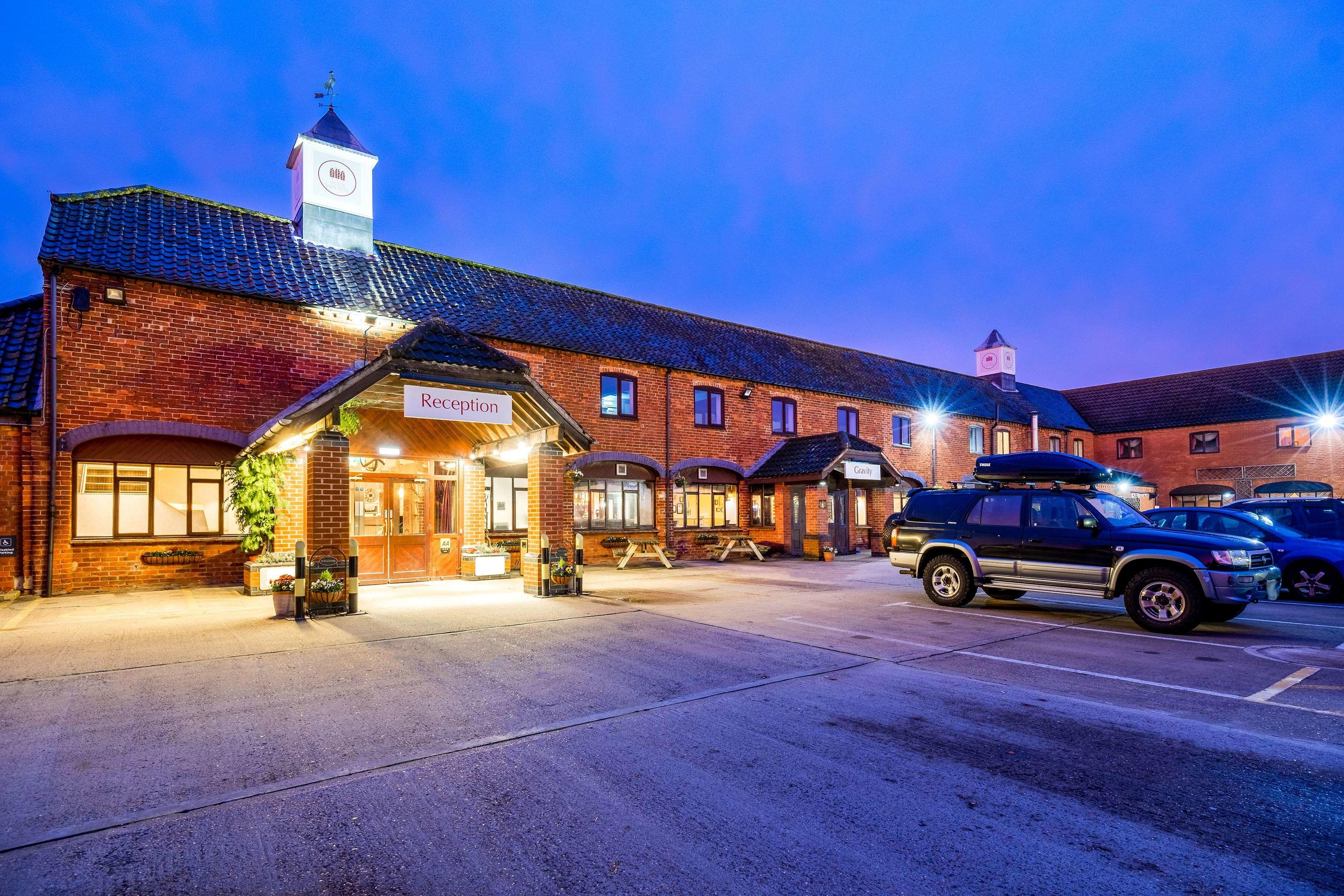 The Olde Barn Hotel, Sure Hotel Collection by Best Western — photo 4