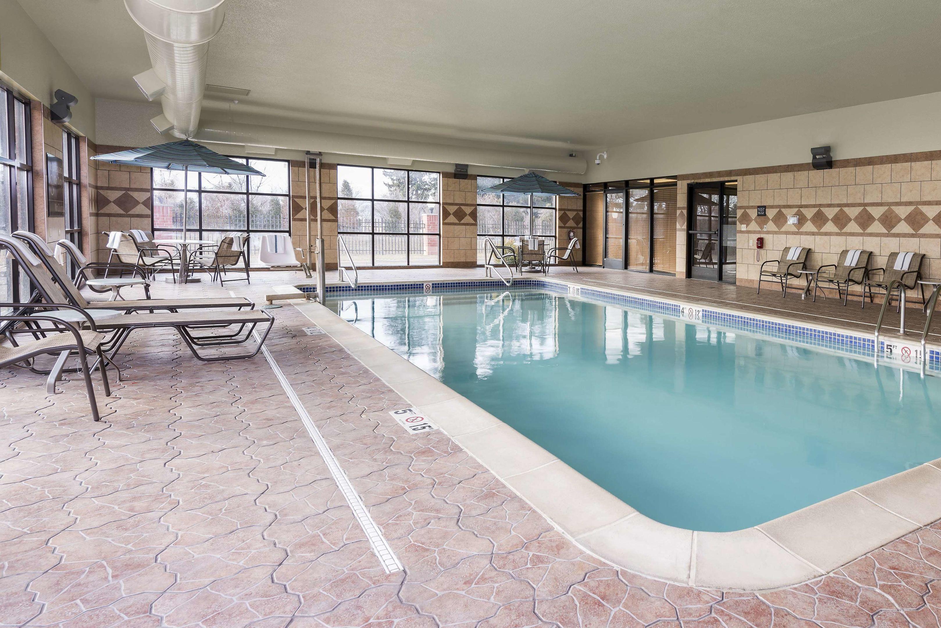Hampton Inn Detroit Roseville — photo 4