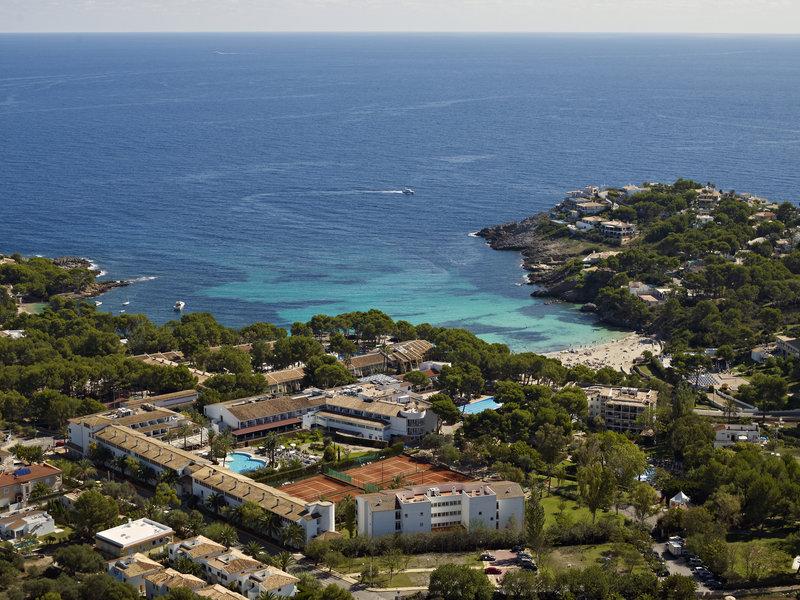 Beach Club Font de Sa Cala — photo 5