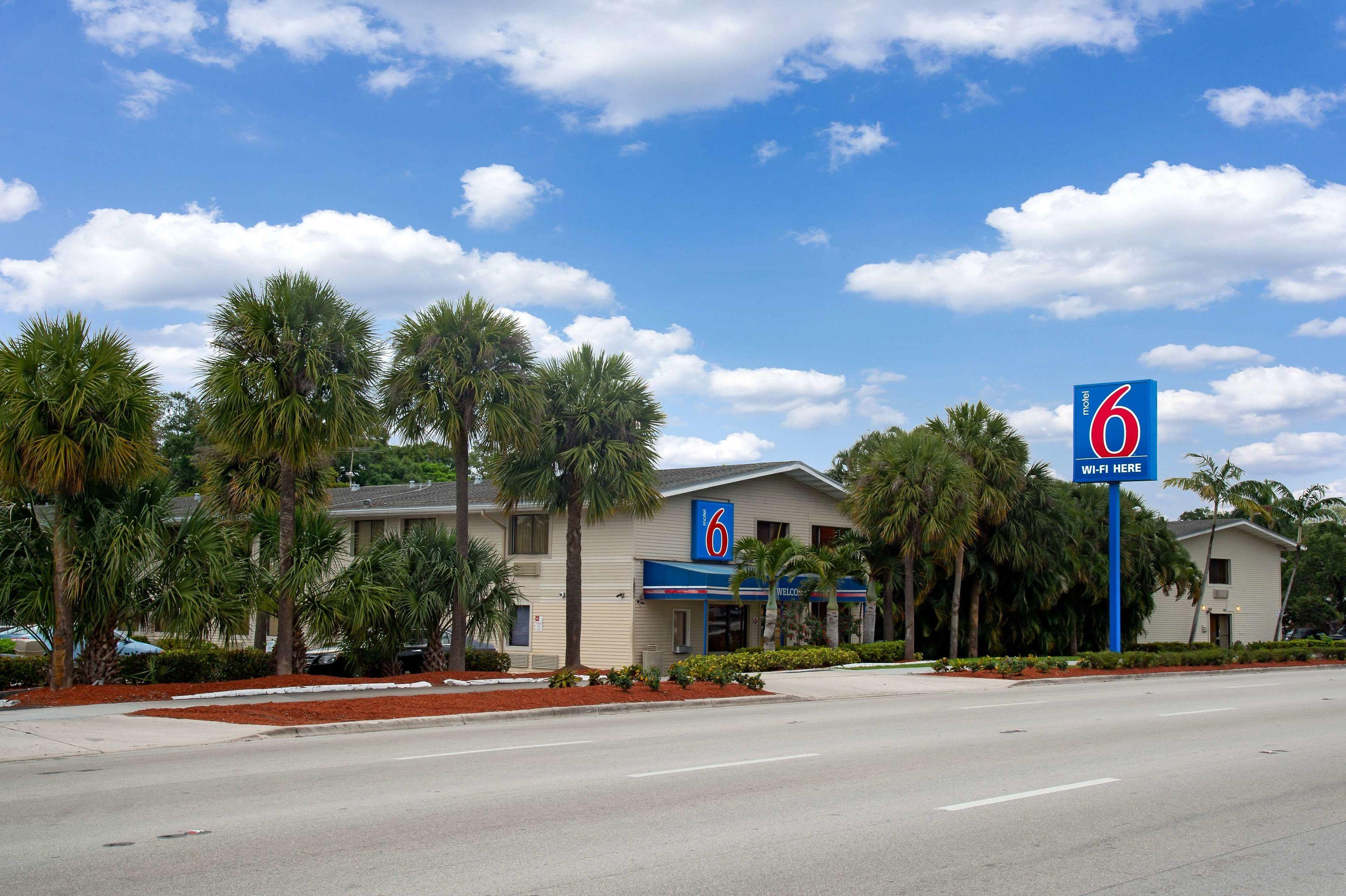 Motel 6 Fort Lauderdale — photo 4