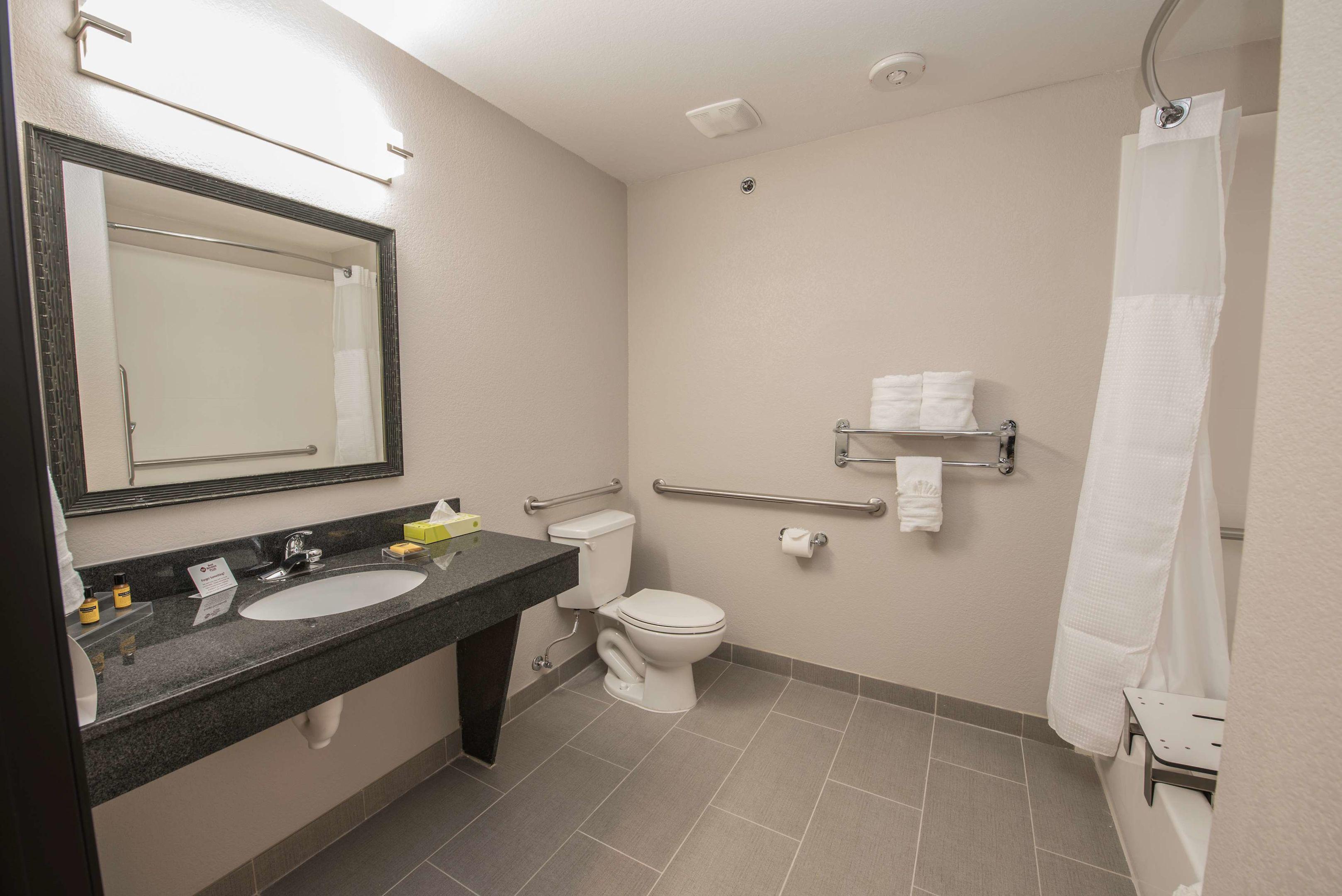 Best Western Plus Killeen/Fort Hood Hotel & Suites — photo 4