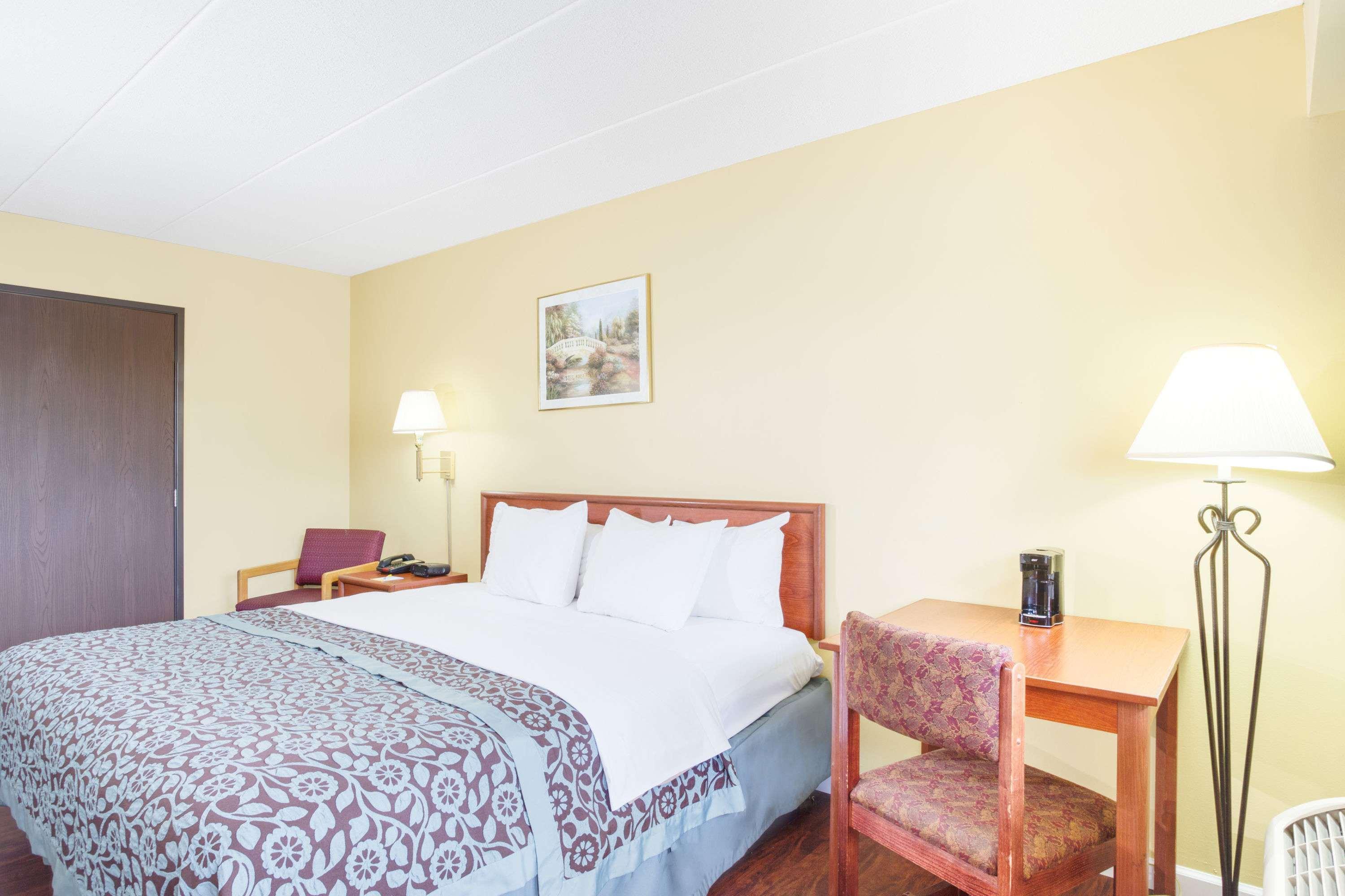Days Inn Athens — photo 4