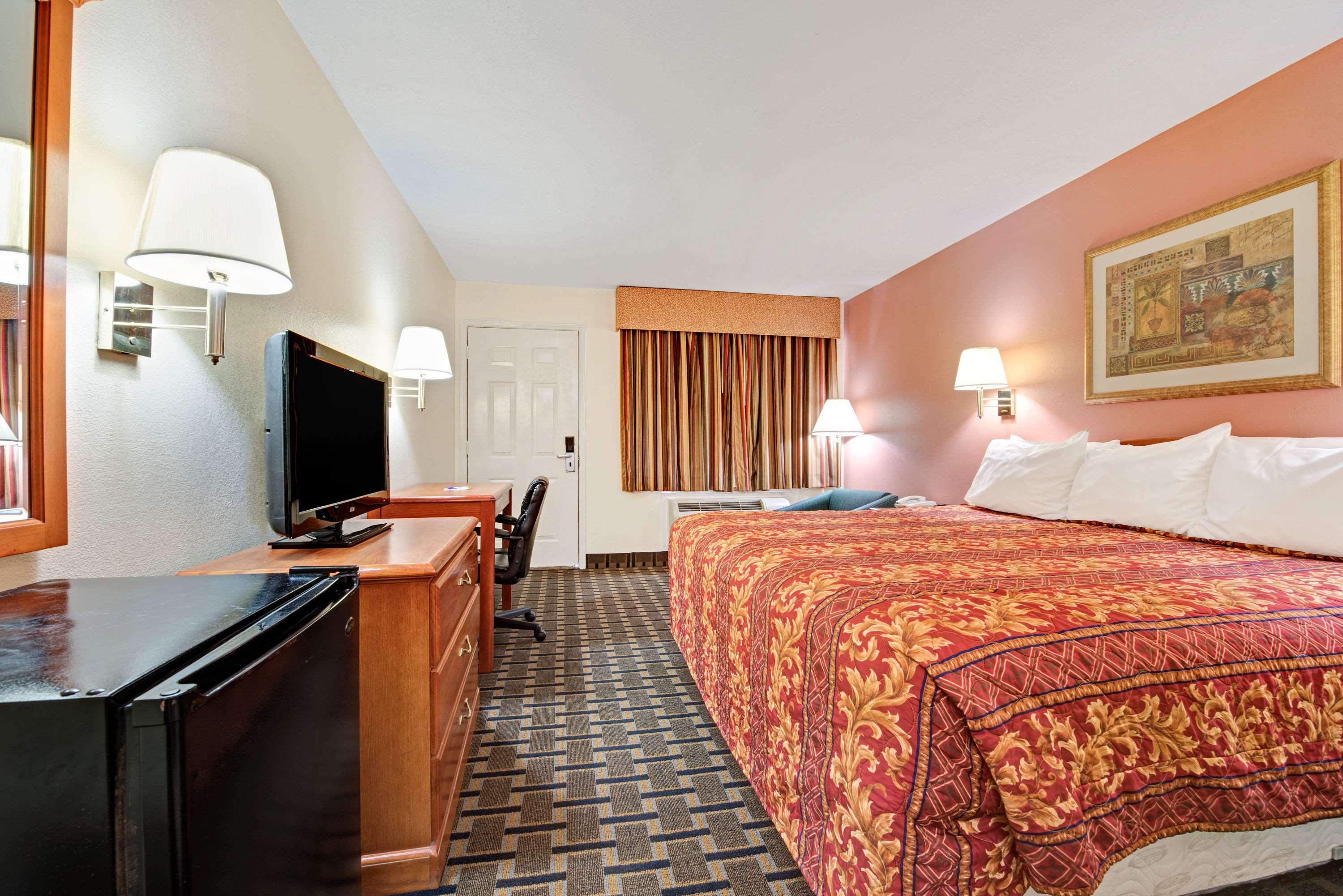 Days Inn Dallas DFW — photo 5