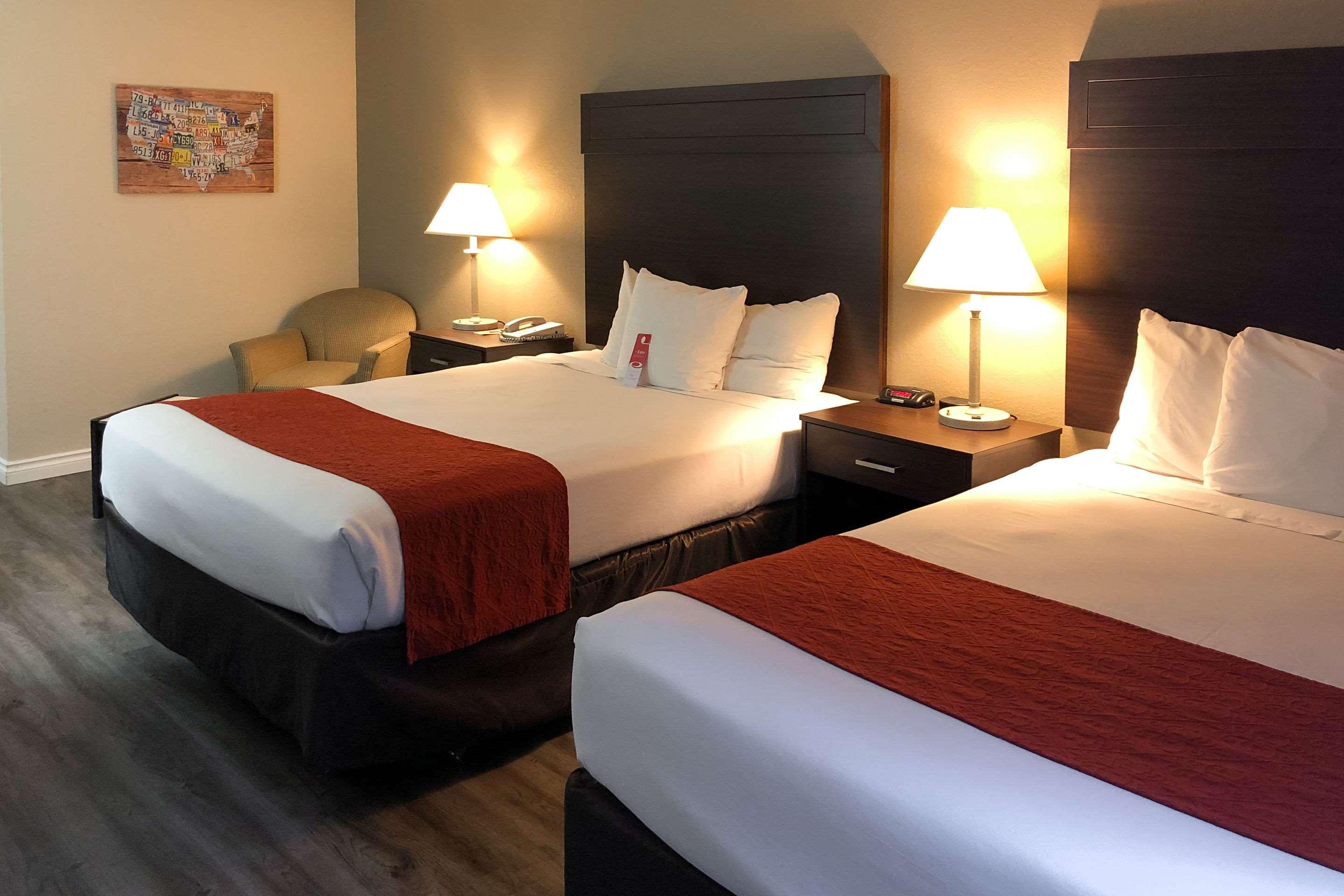 Econo Lodge Sequim — photo 5