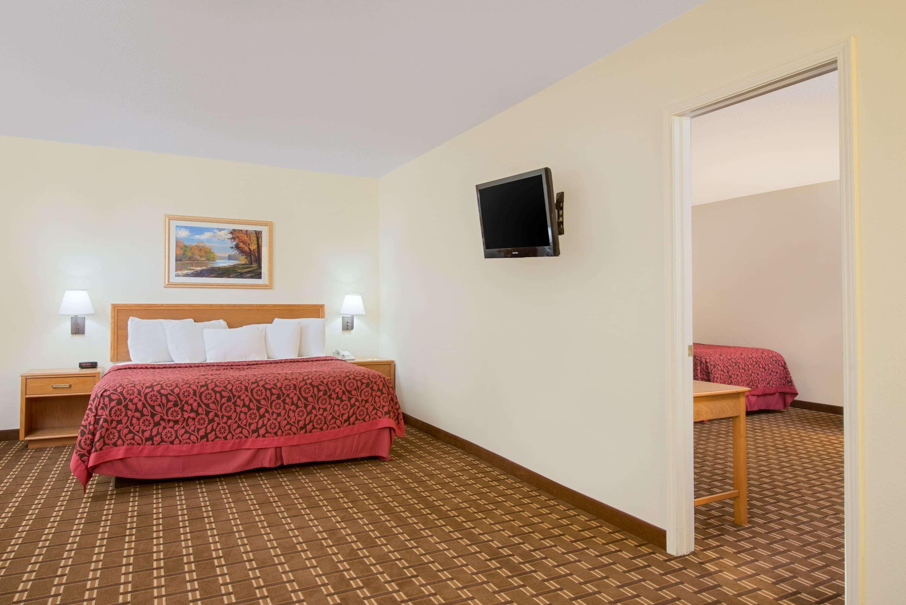 Days Inn Fremont — photo 5