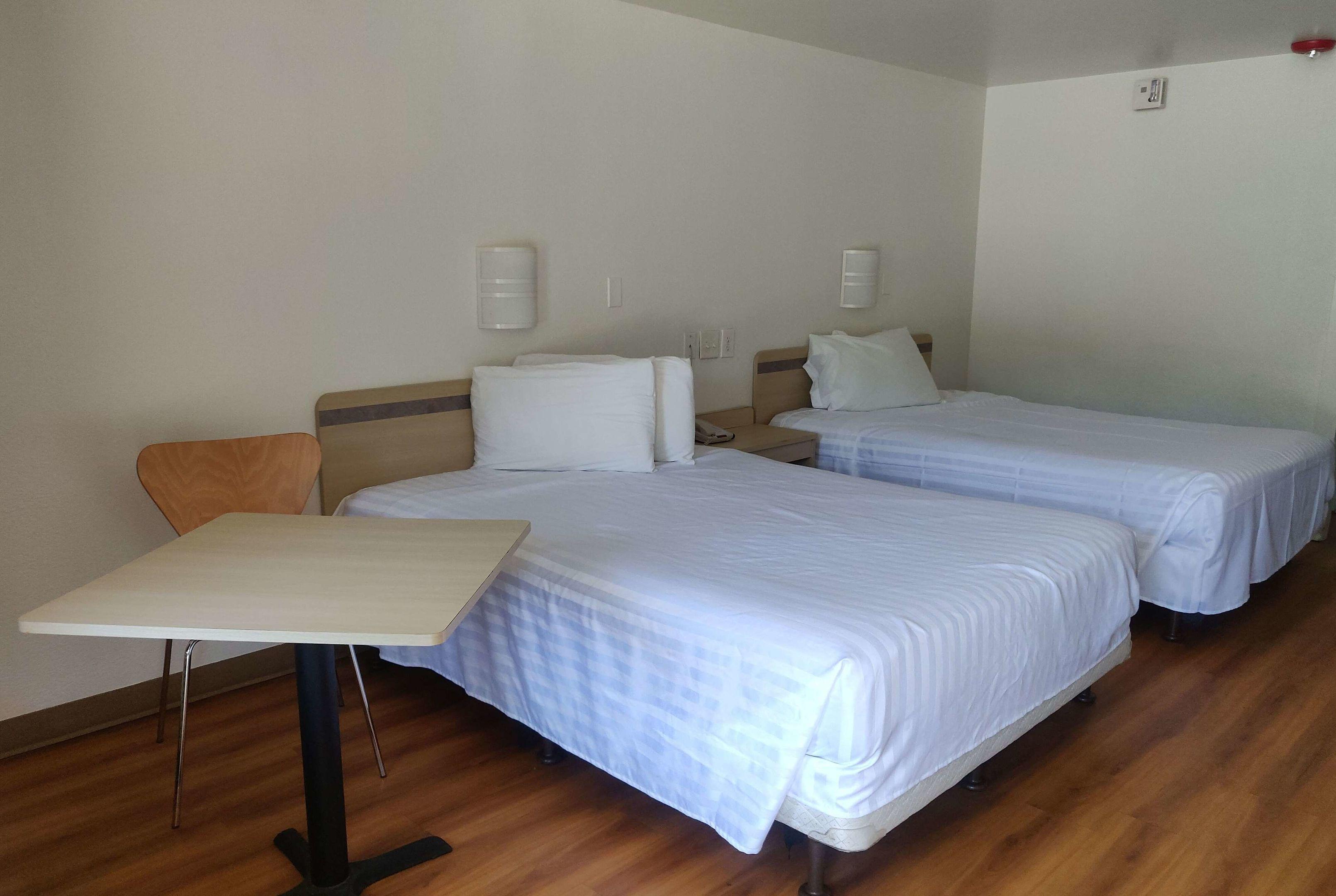 Travelodge by Wyndham Fayetteville — photo 3