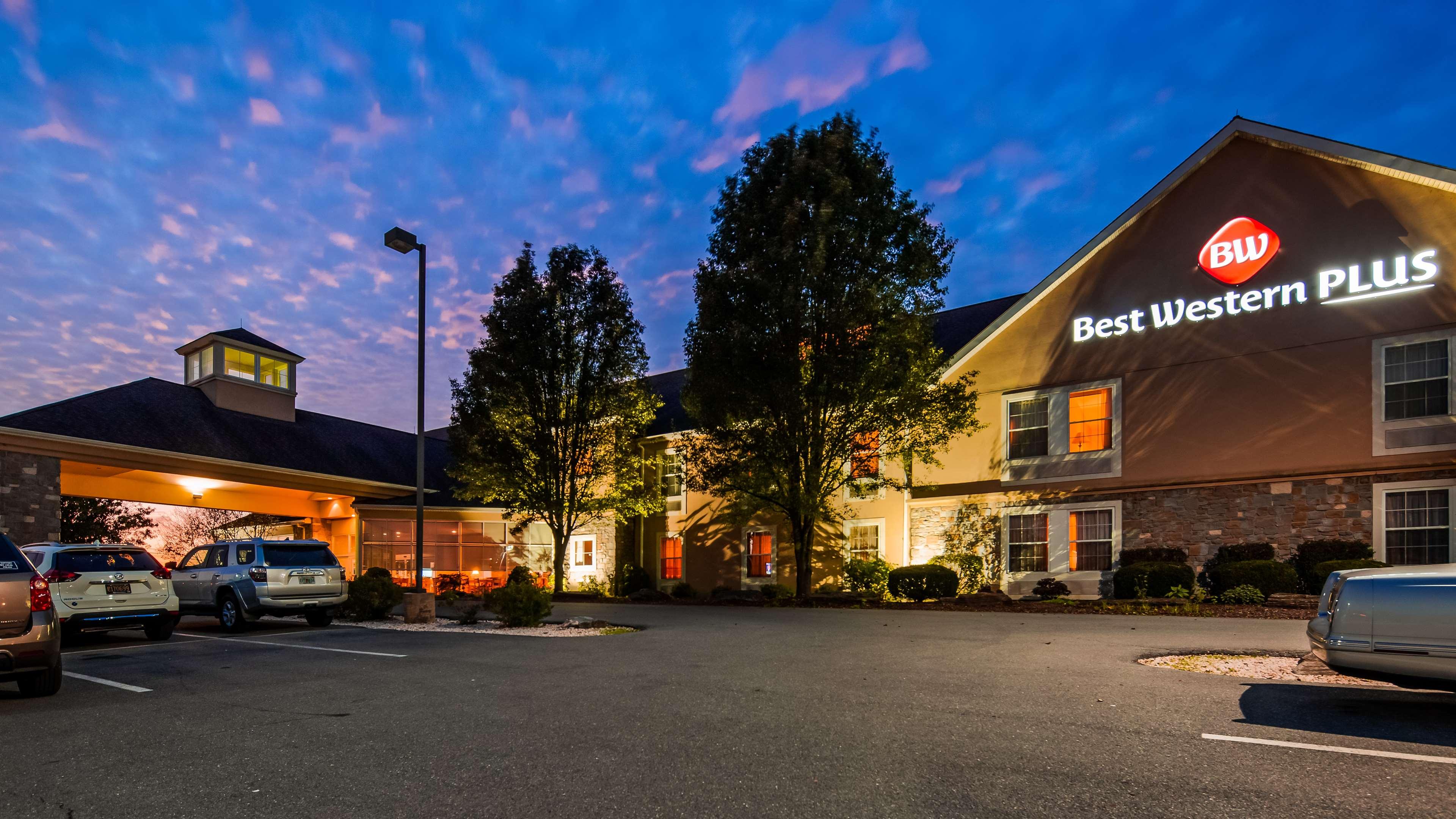 Best Western Plus Revere Inn & Suites — photo 4