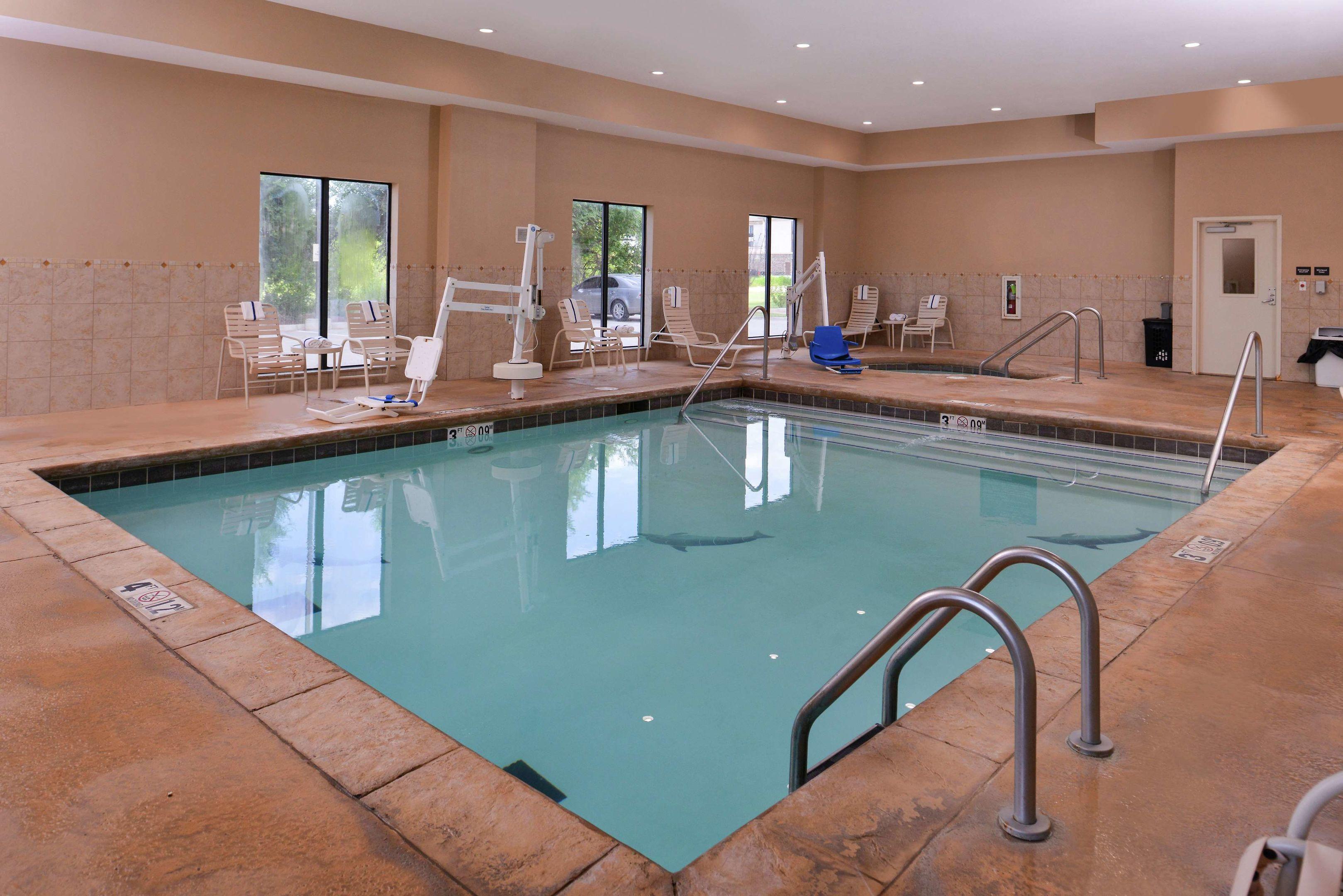 Hampton Inn & Suites Woodward — photo 4
