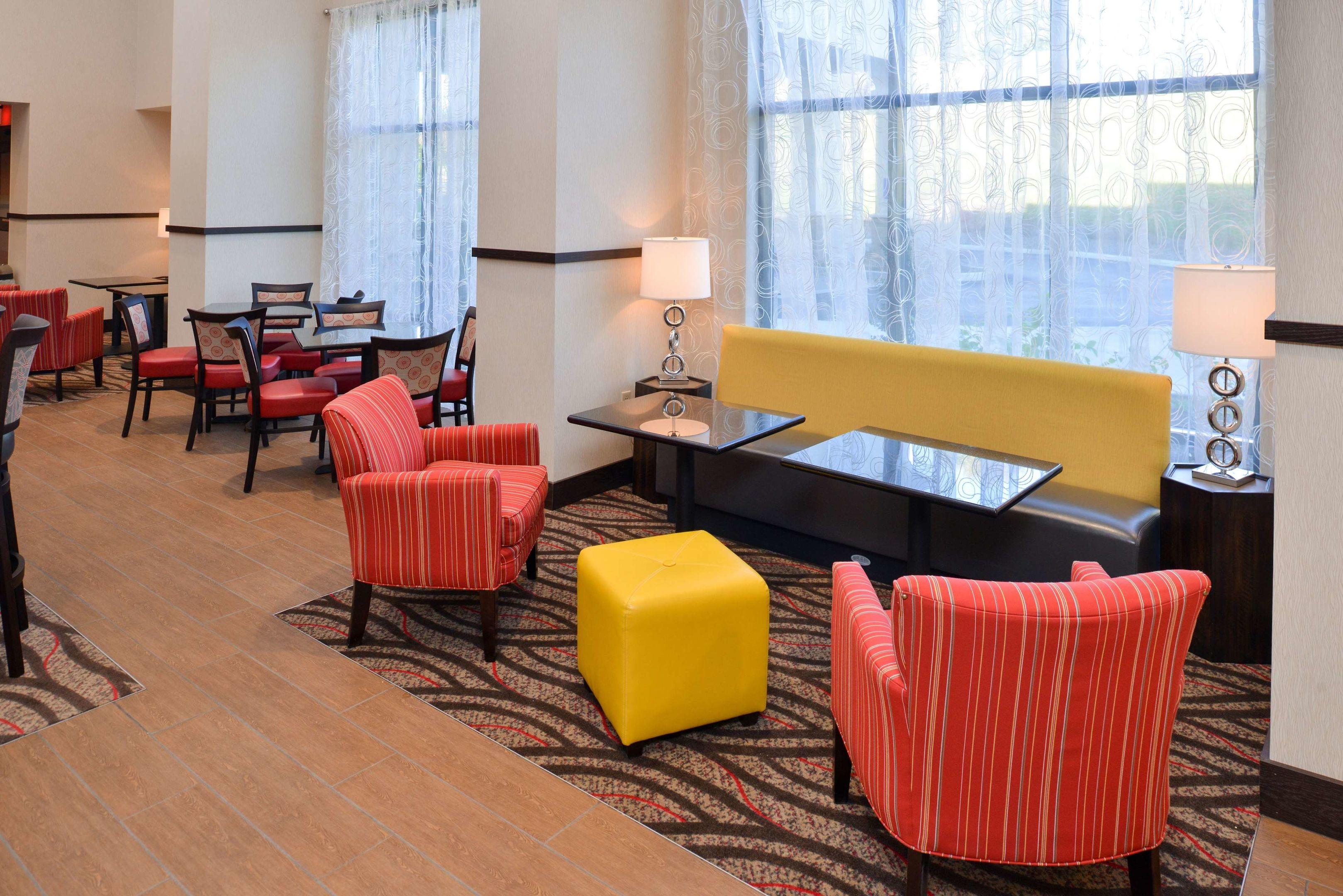 Hampton Inn & Suites California University-Pittsburgh — photo 4