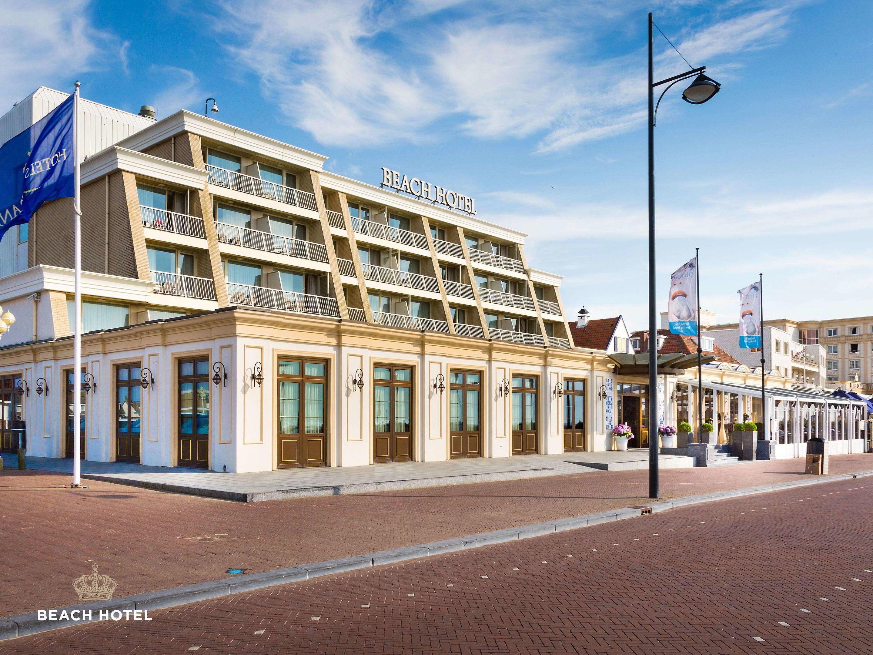 Beach Hotel — photo 1