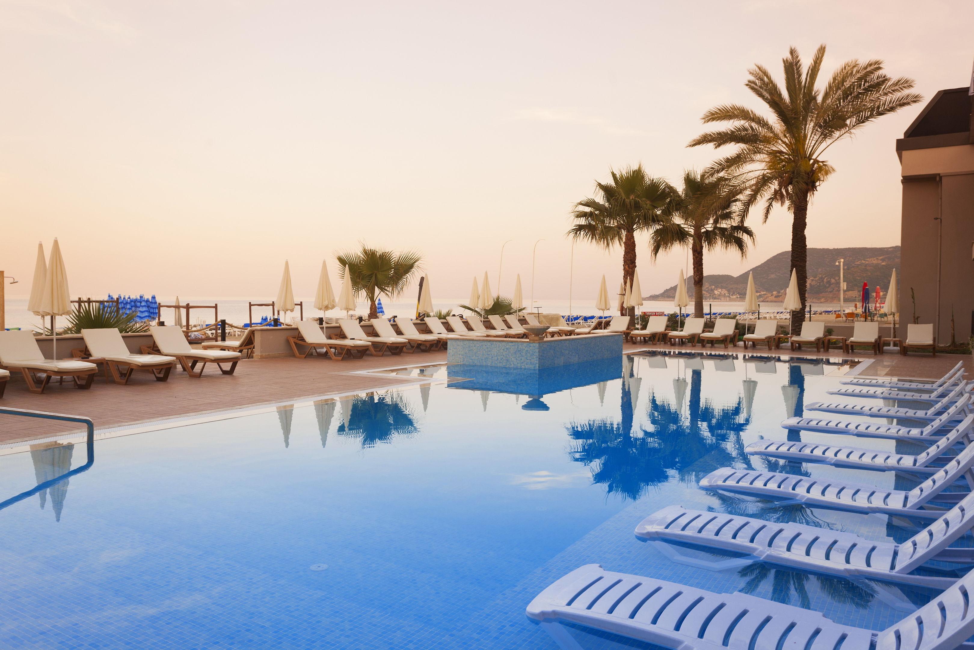 Alaaddin Beach Hotel — photo 4
