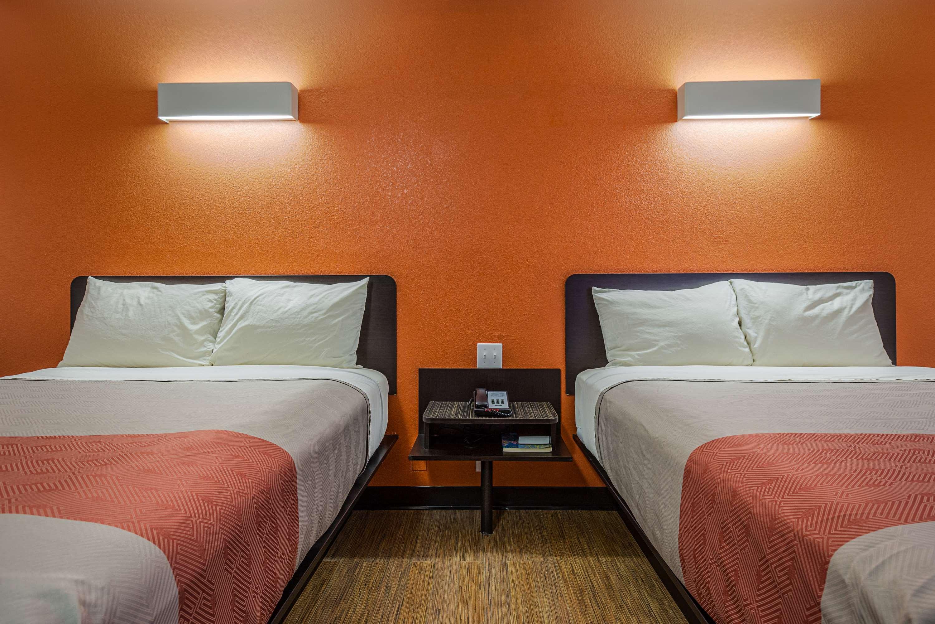 Motel 6 Greenville - Simpsonville — photo 4
