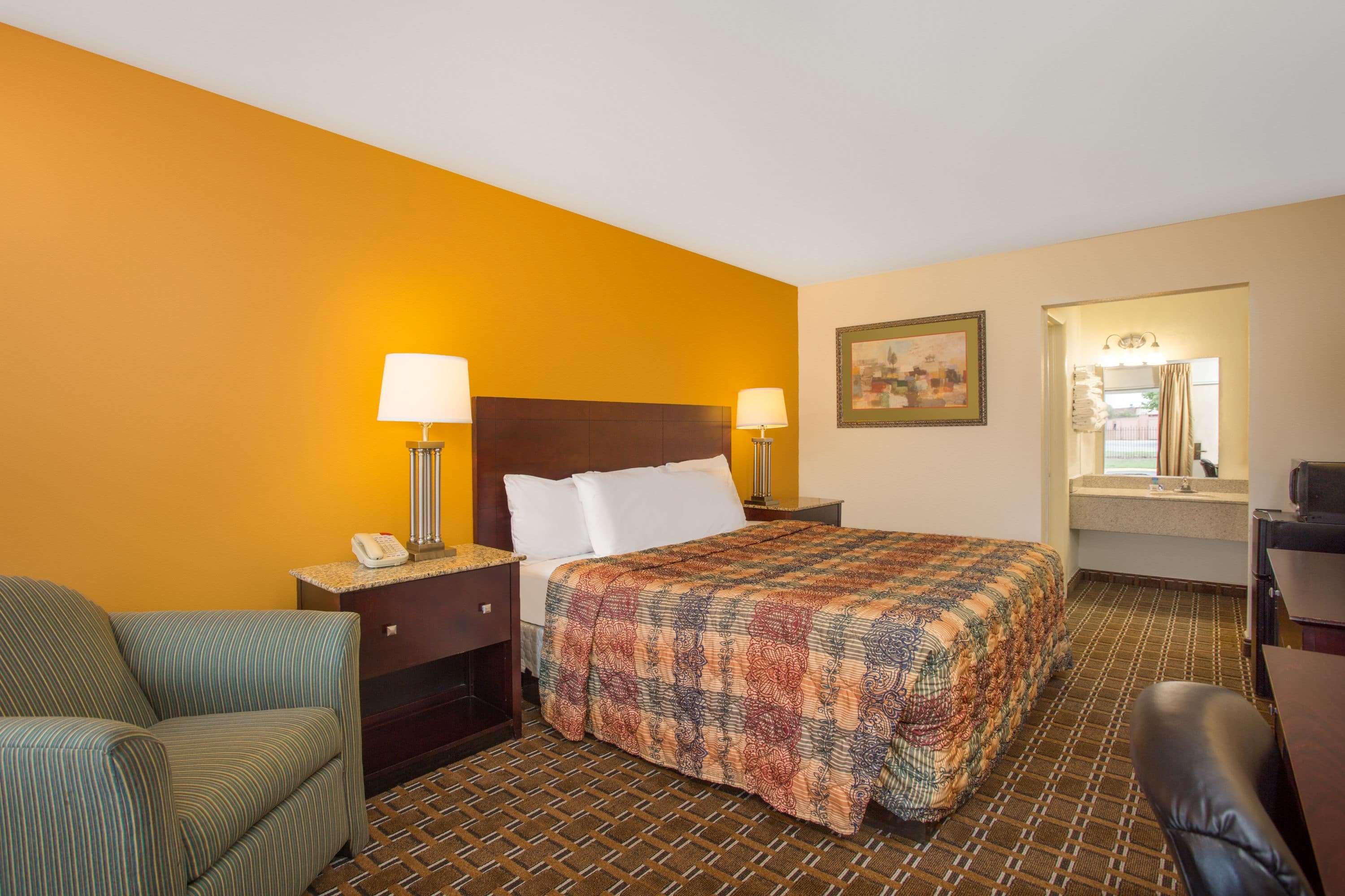 Days Inn Chester — photo 4