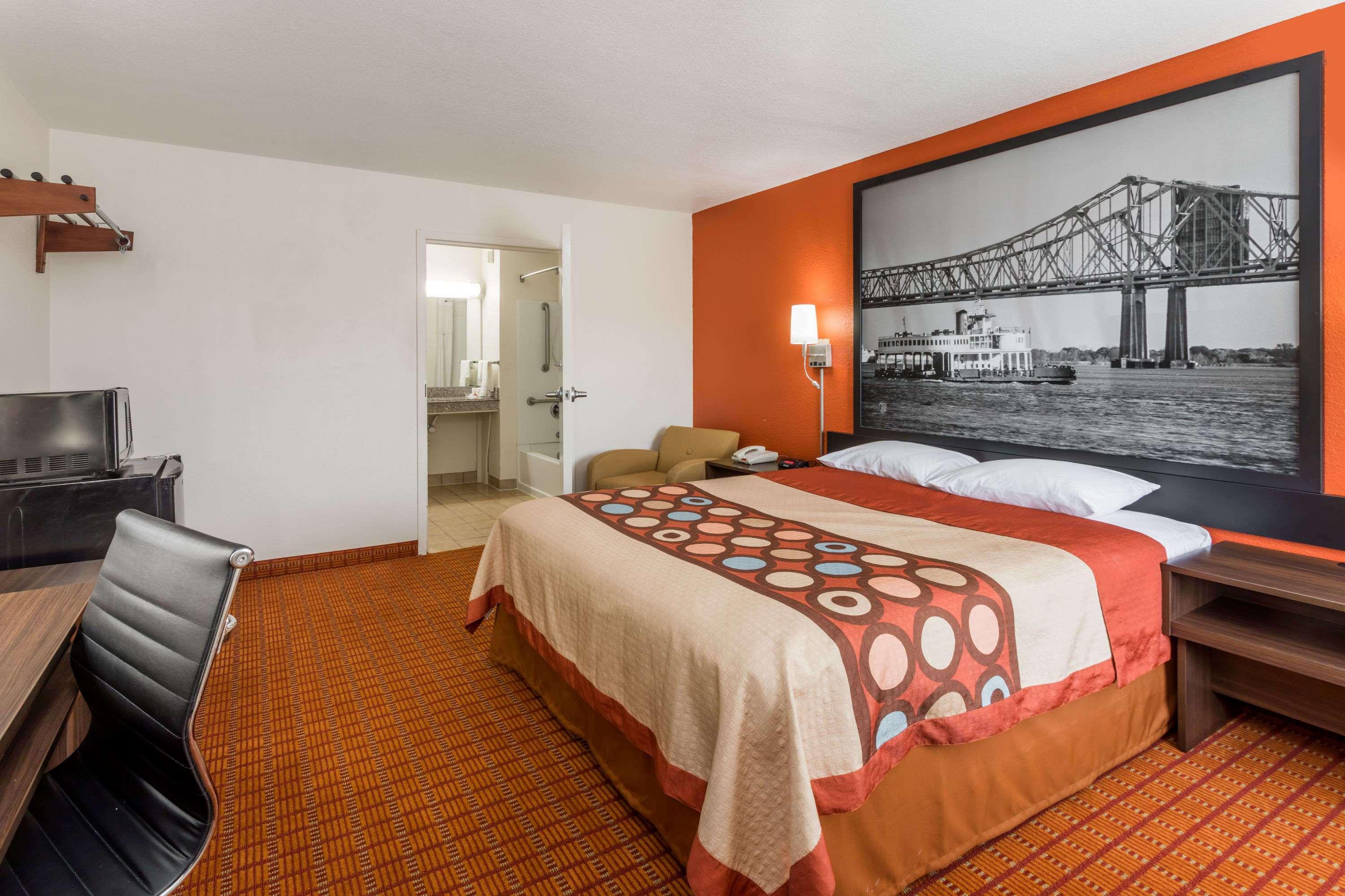 Super 8 by Wyndham Baton Rouge/I-10 — photo 4