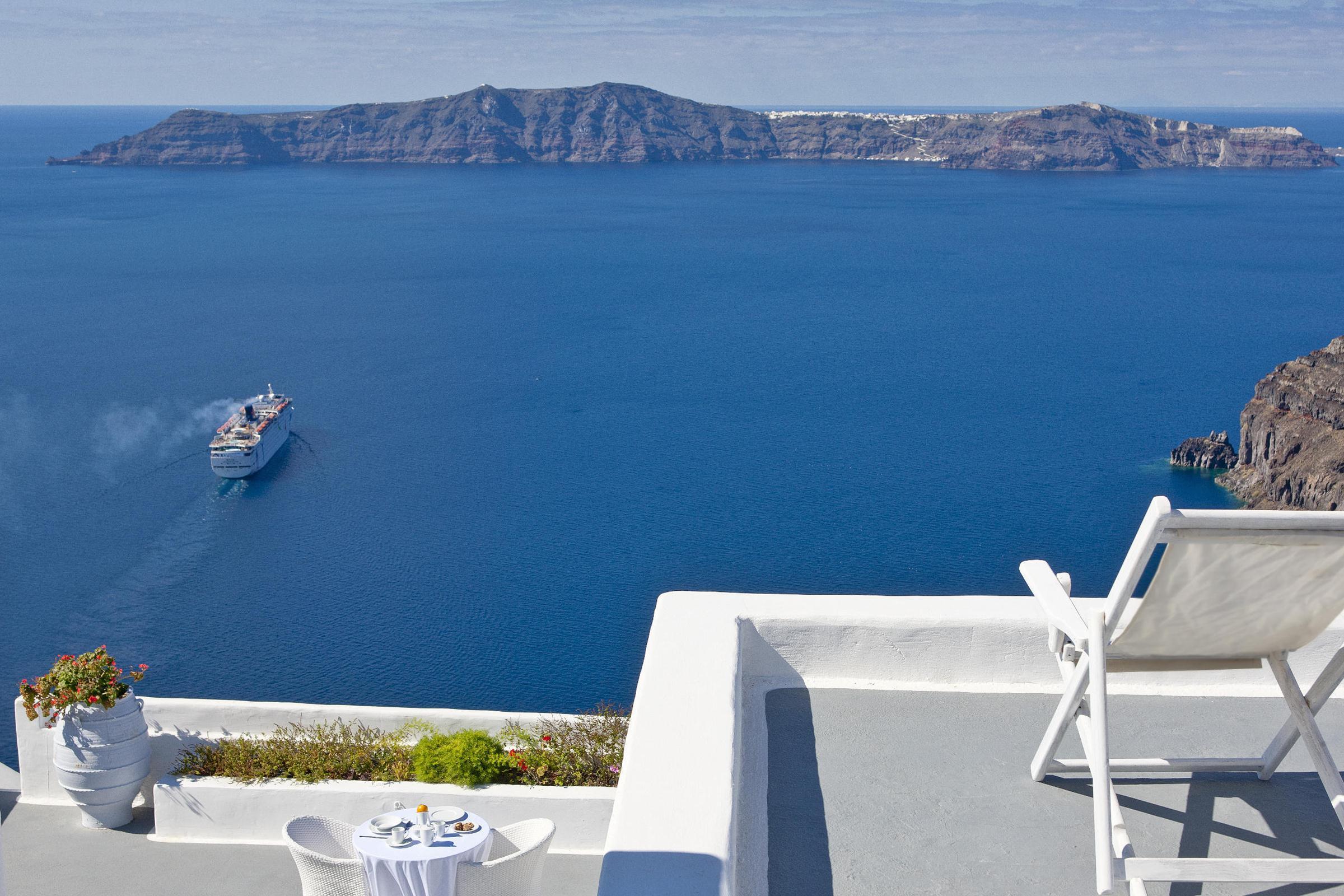 Cliff Side Suites — photo 4