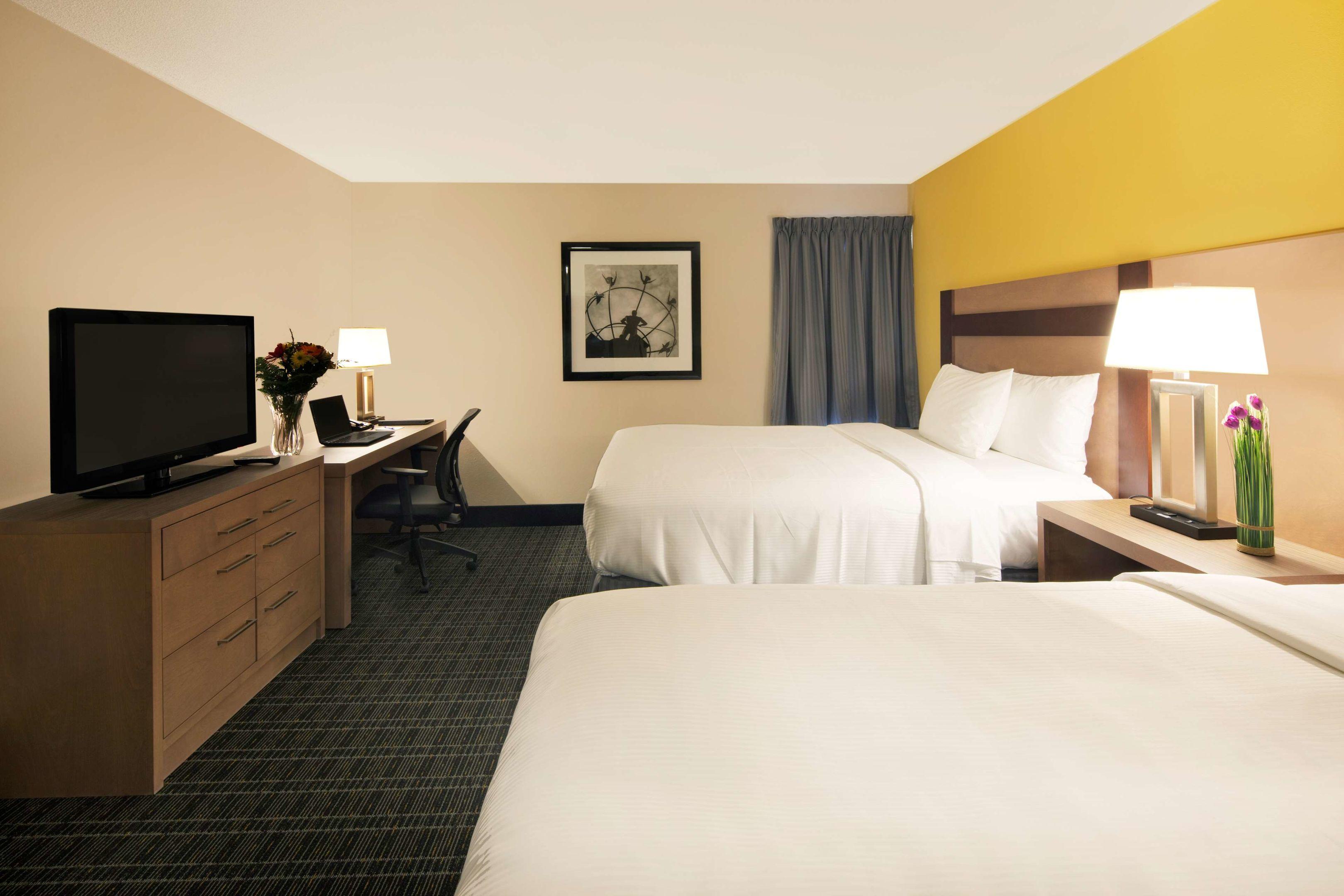 Canadas Best Value Inn Toronto — photo 5