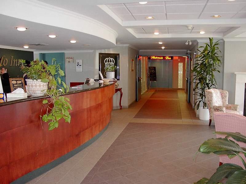 Monte Carlo Inn Oakville Suites — photo 4