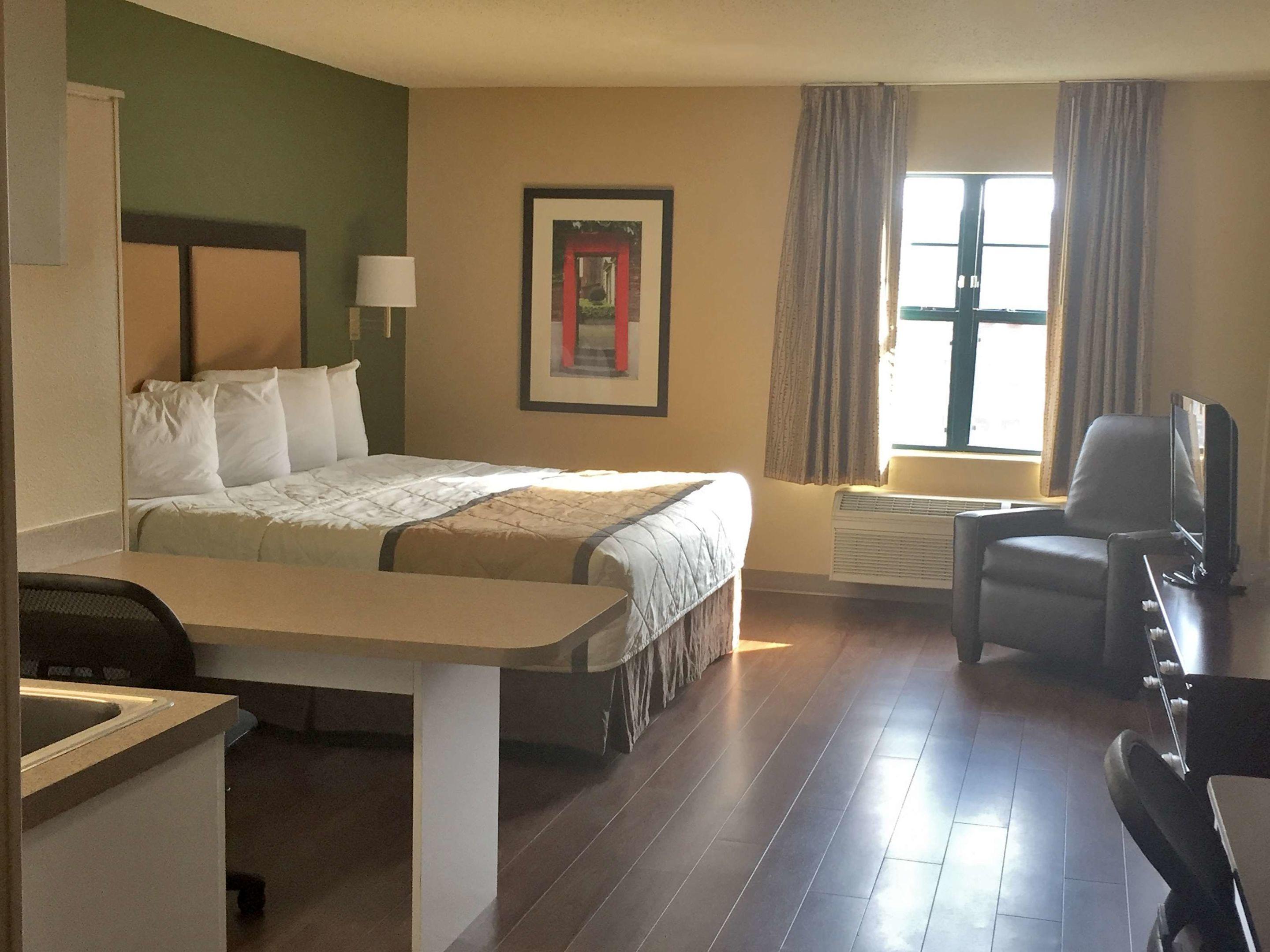 Extended Stay America - Chicago - Rolling Meadows — photo 5