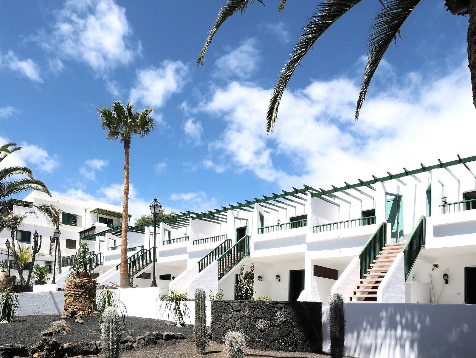 Apartamentos Tropicana — photo 5