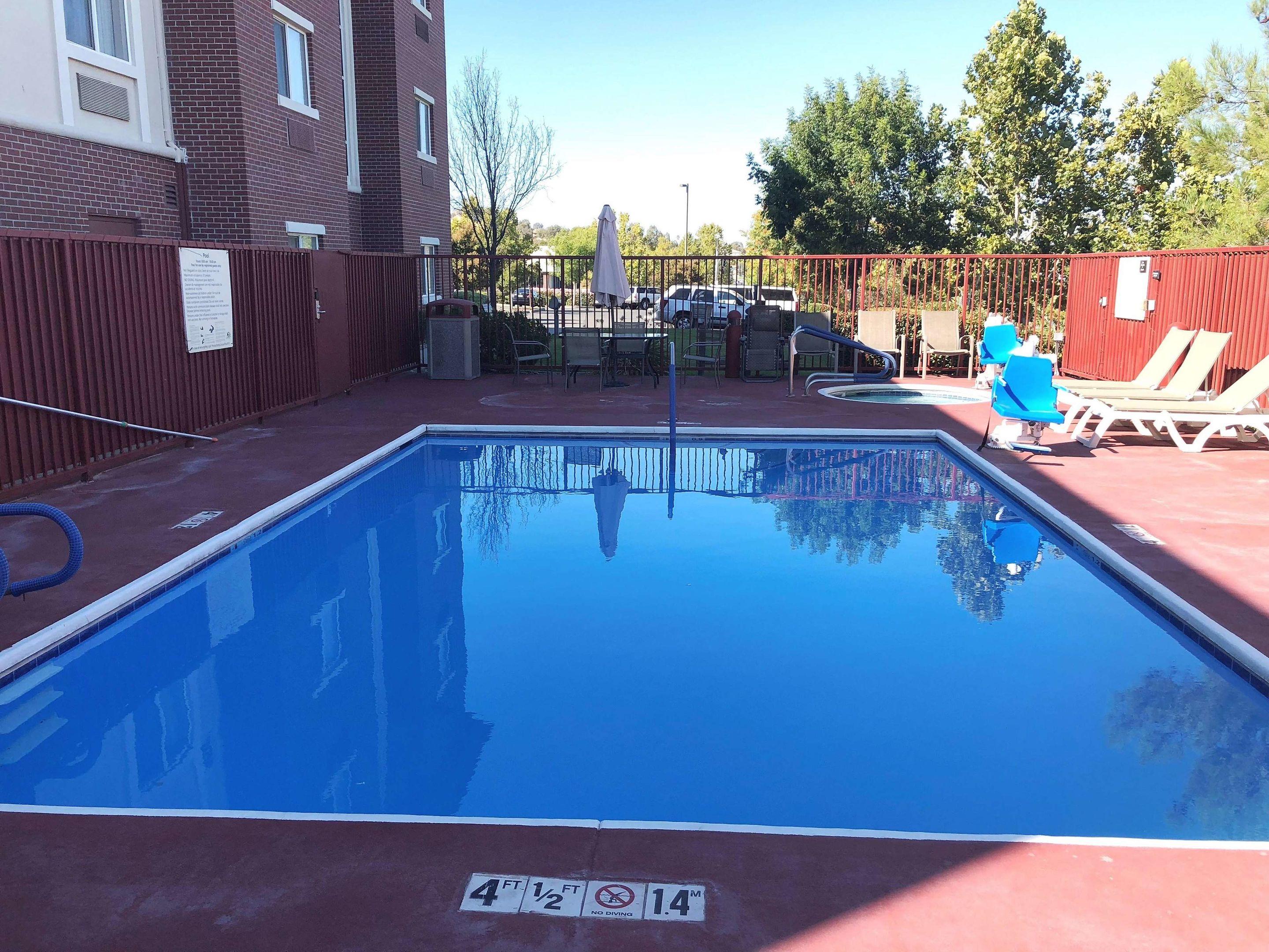 Hampton Inn & Suites Vacaville-Napa Valley — photo 3