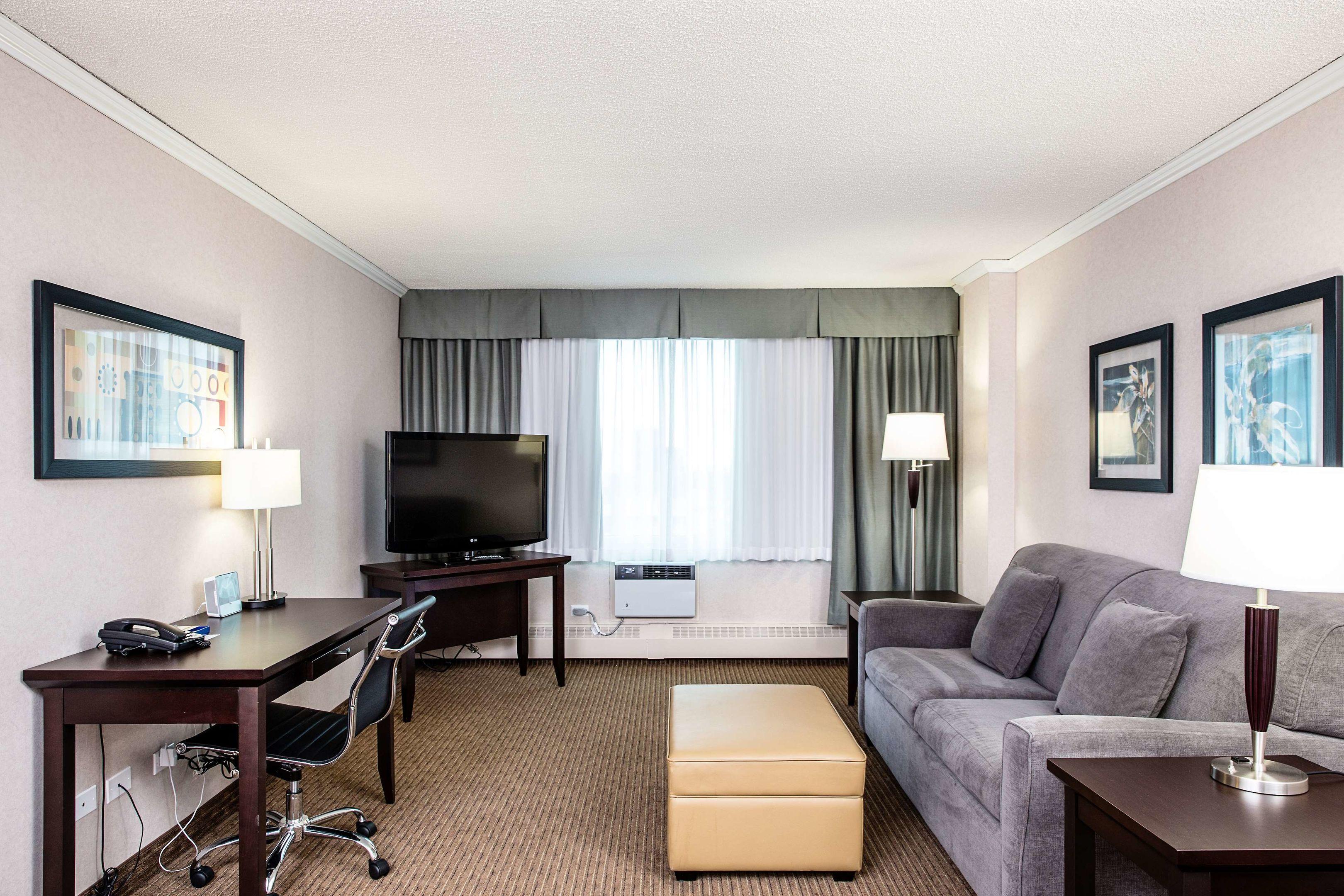 Campus Tower Suite Hotel — photo 4