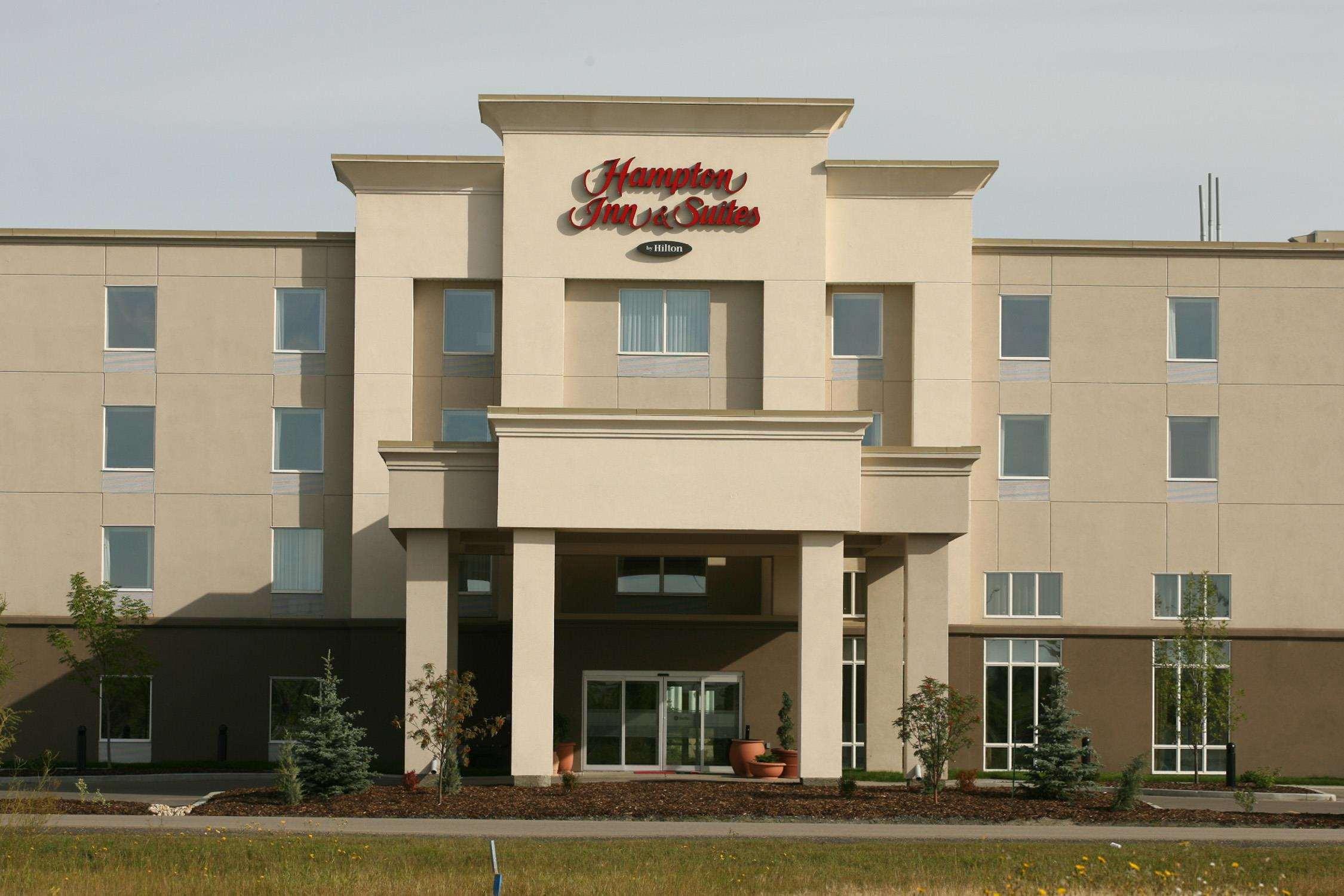 Hampton Inn & Suites by Hilton Red Deer — photo 5