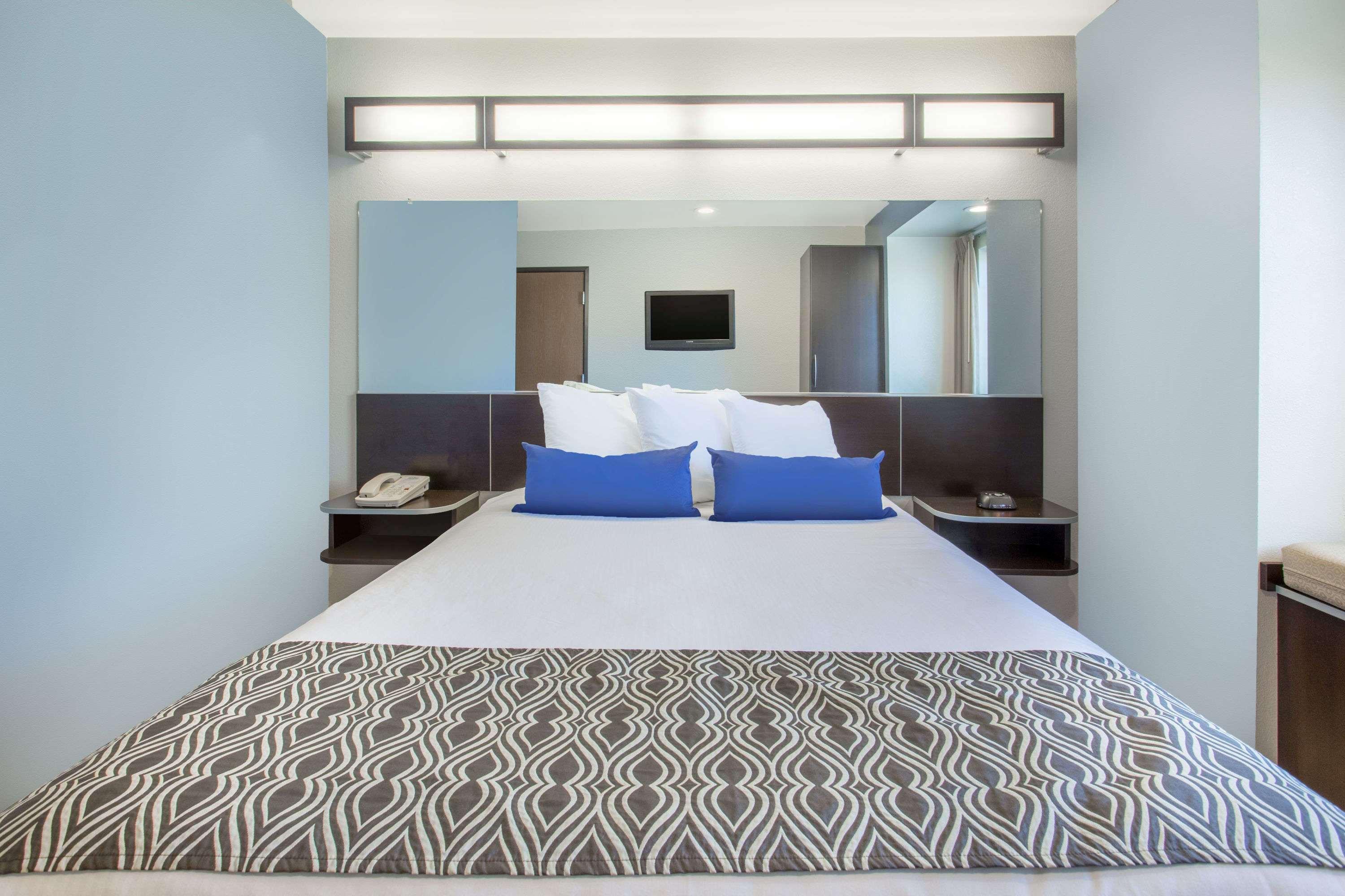 Microtel Inn & Suites by Wyndham Klamath Falls — photo 4