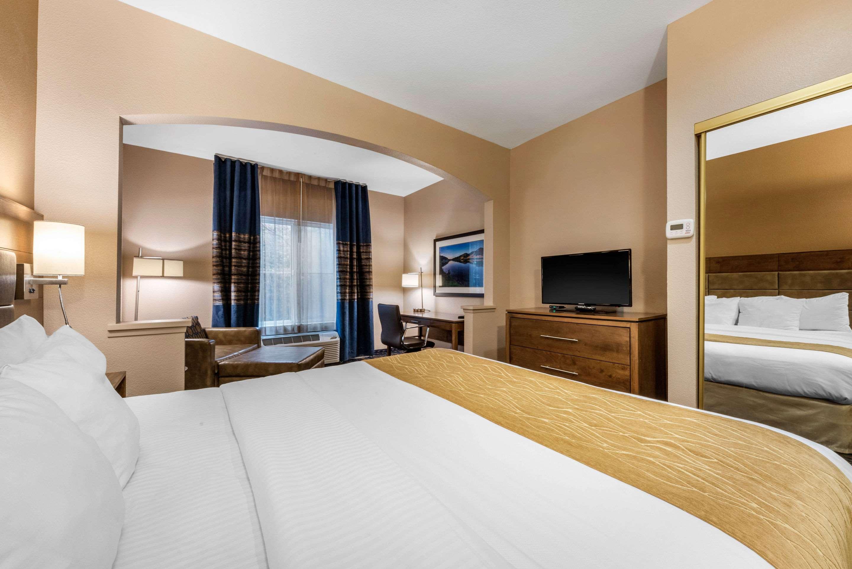 Comfort Inn & Suites Morgan Hill — photo 4