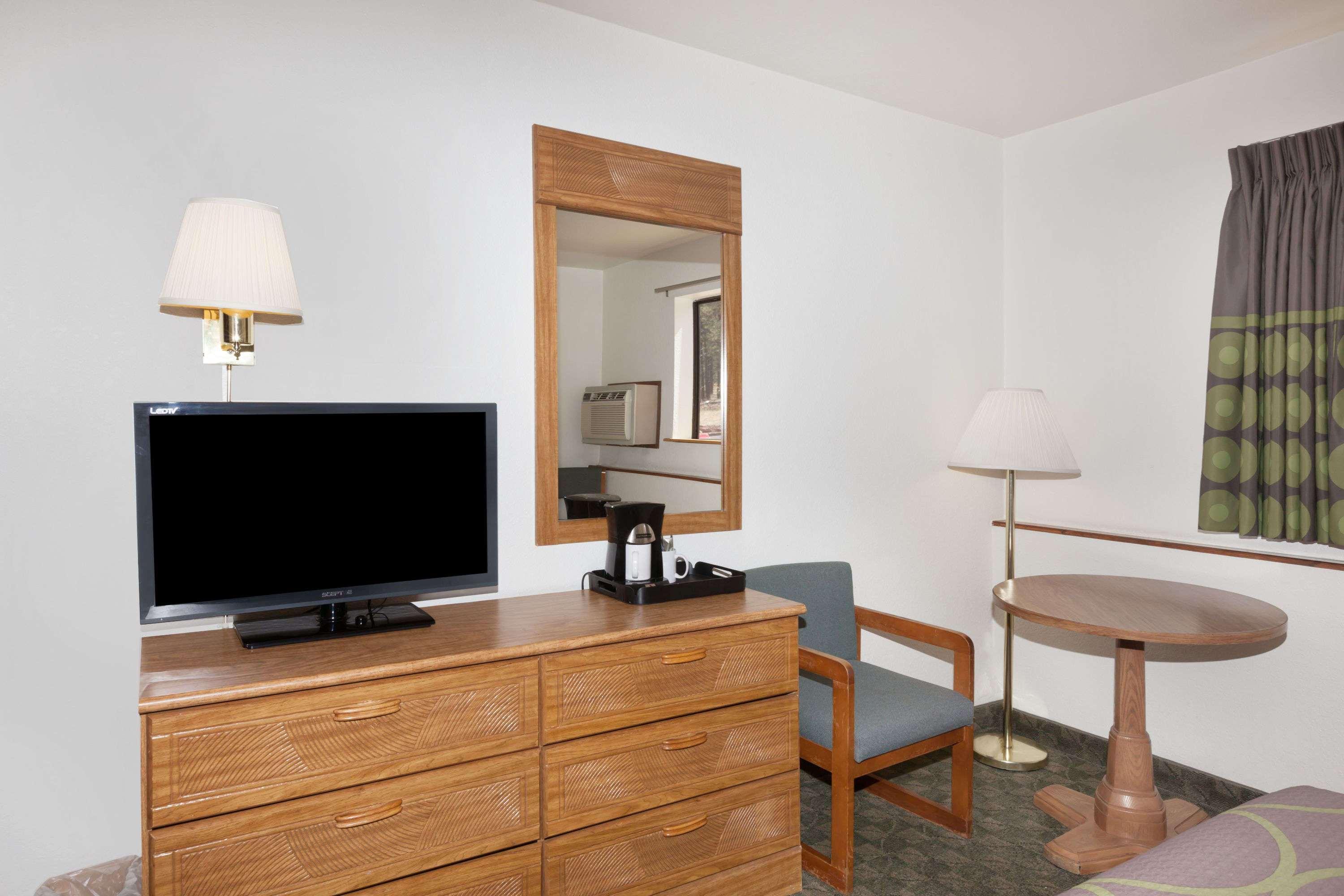 Super 8 by Wyndham Williams East/Grand Canyon Area — photo 3