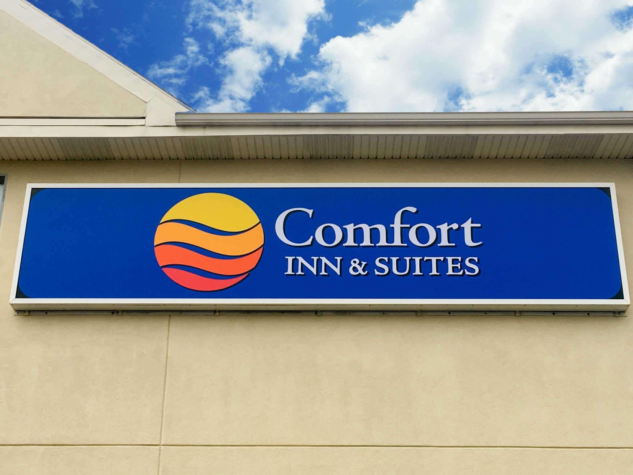 Comfort Inn & Suites Crystal Inn Sportsplex — photo 3