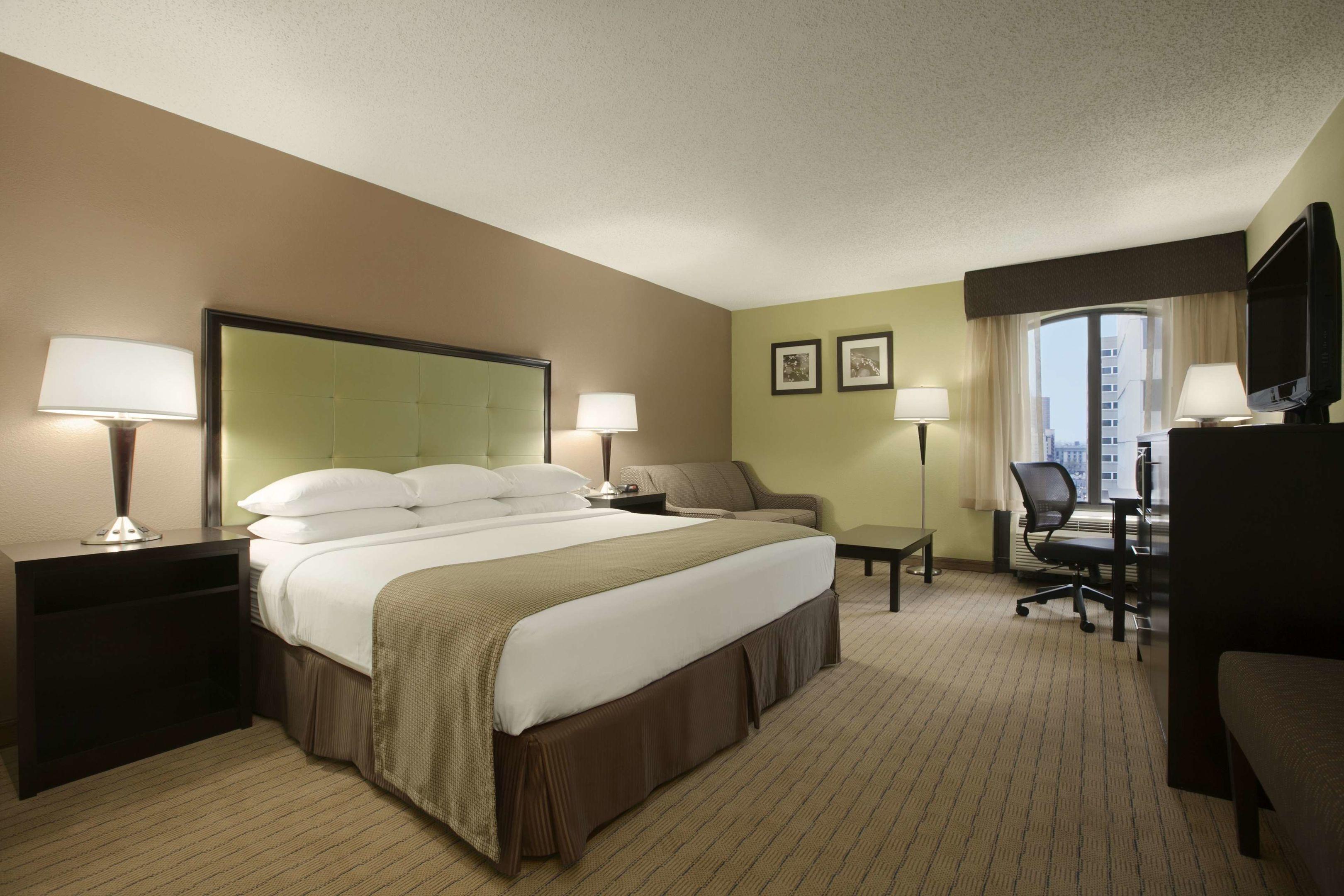 Days Inn Baltimore Inner Harbor Hotel — photo 5