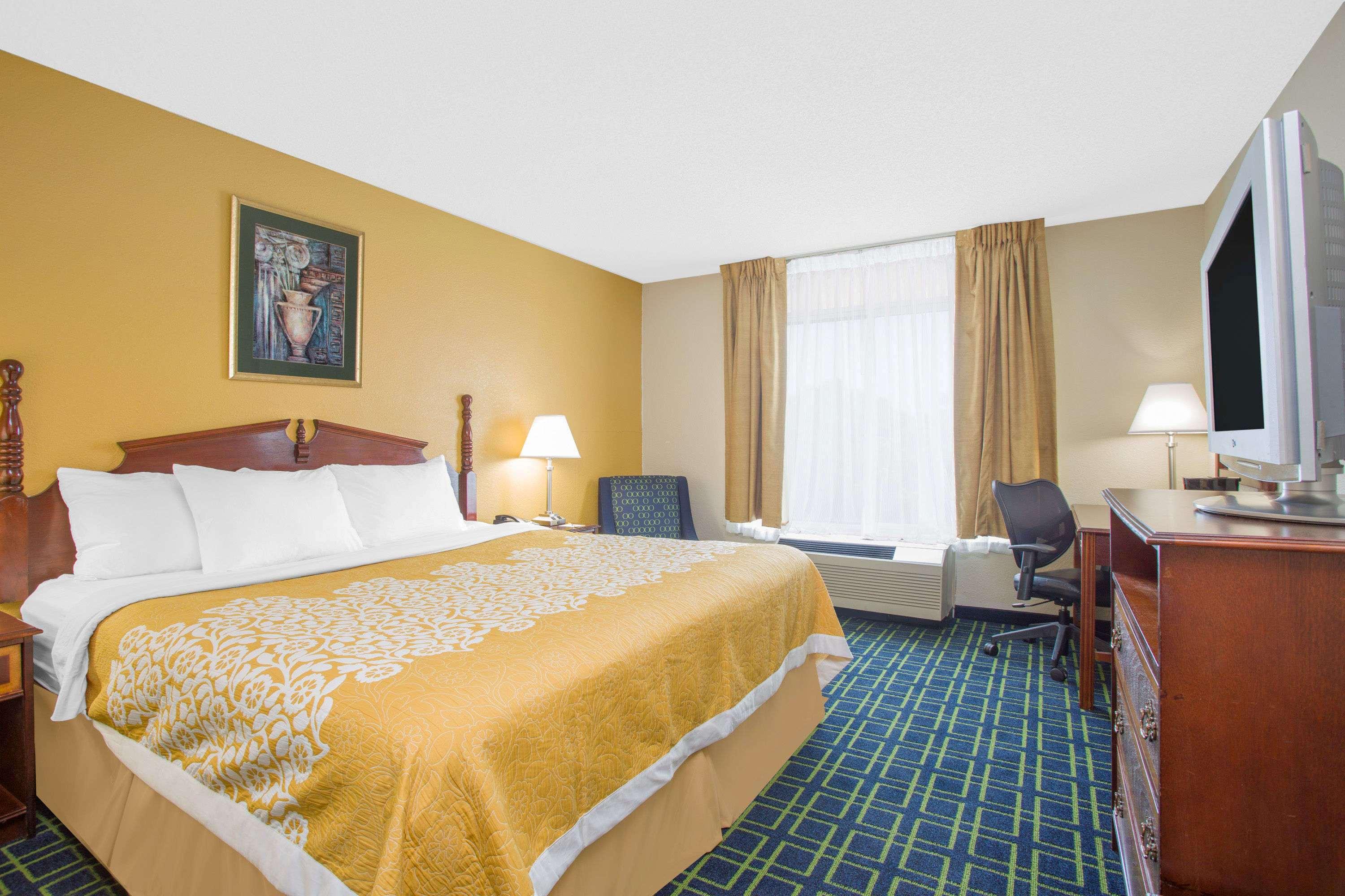 Days Inn Greenville — photo 5