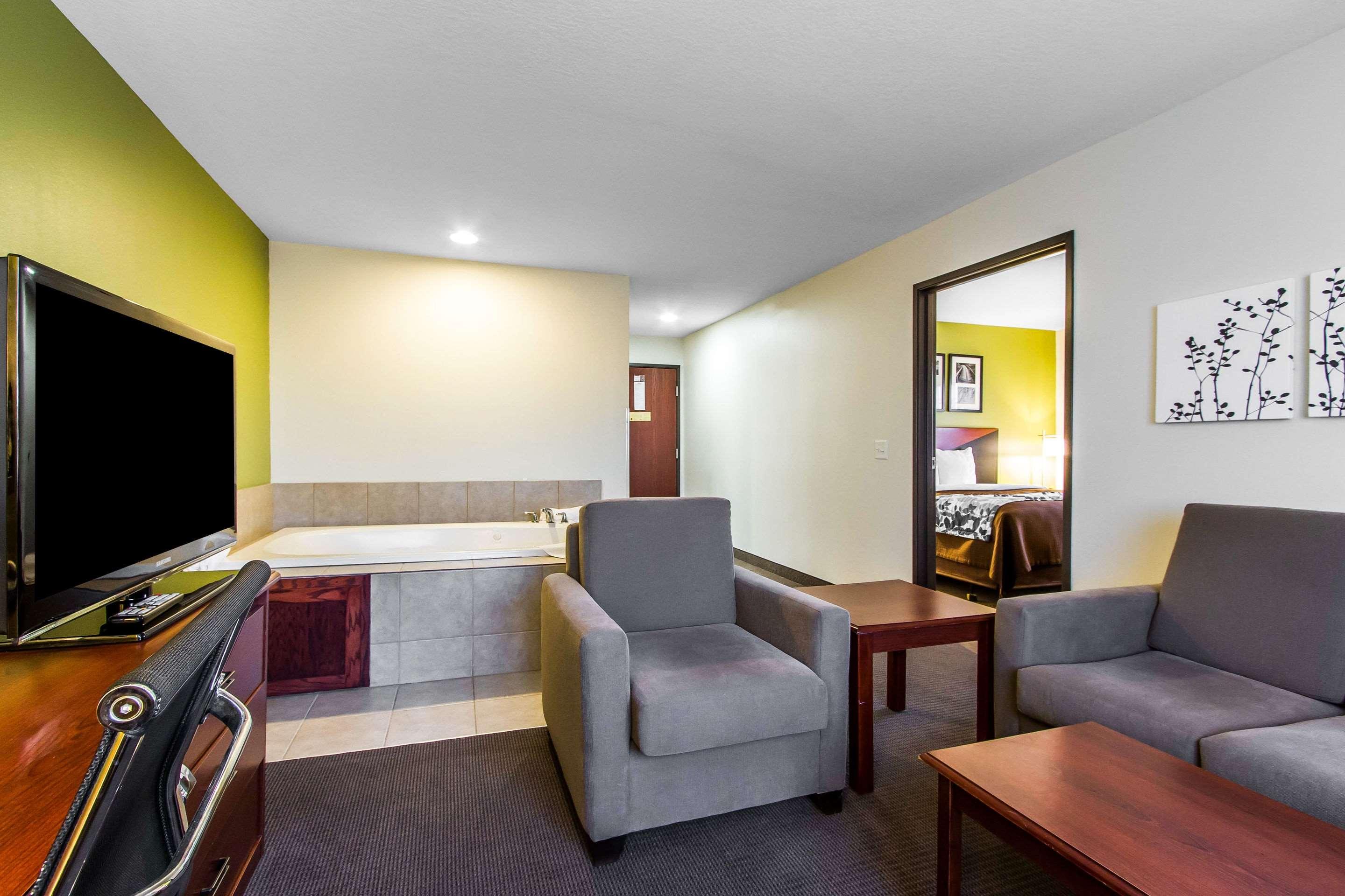 Sleep Inn & Suites Pleasant Hill - Des Moines — photo 4