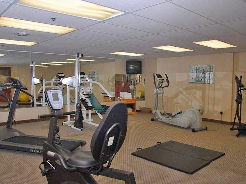 Monte Carlo Inn - Vaughan Suites — photo 3