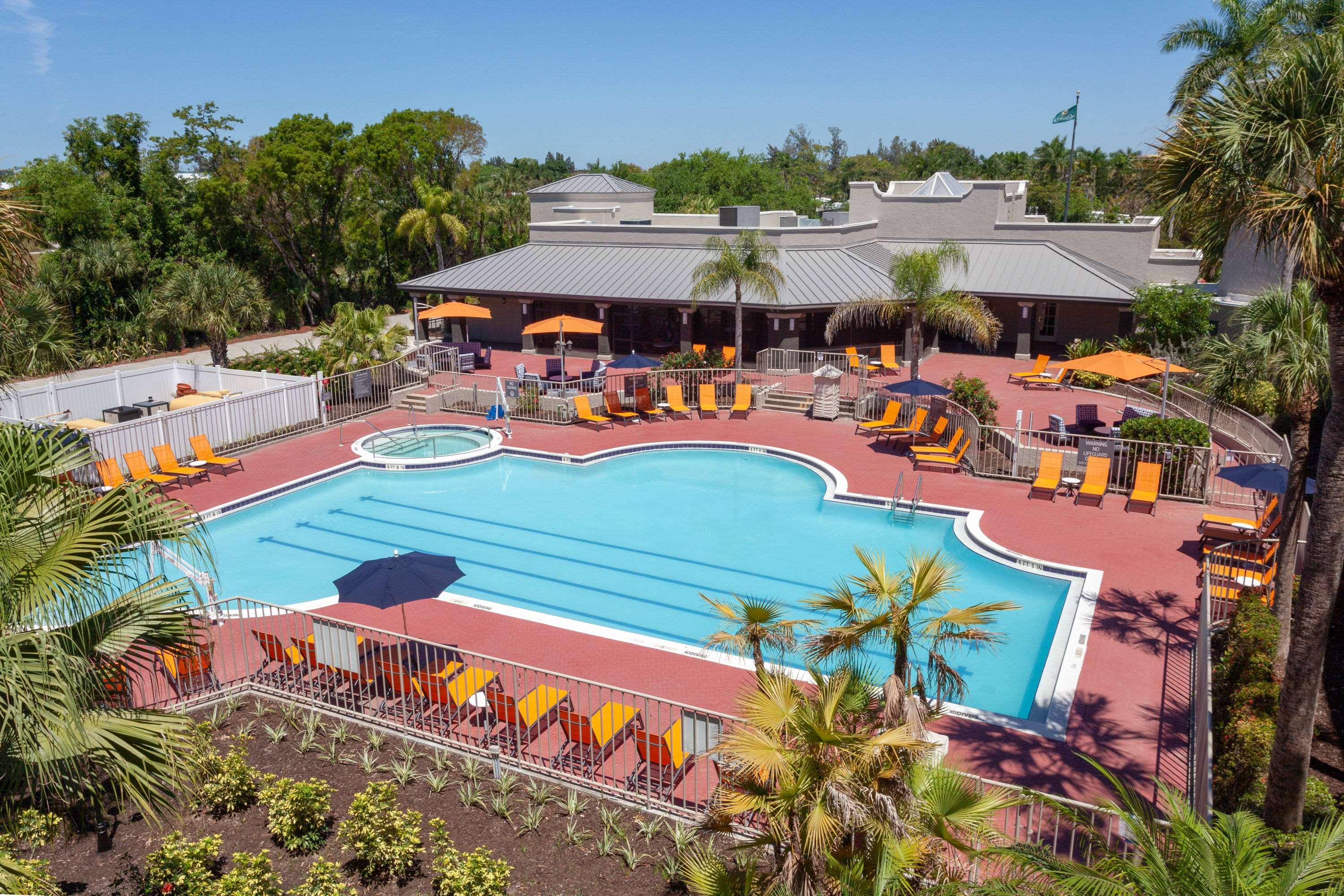La Quinta Inn & Suites Ft. Myers - Sanibel Gateway — photo 5