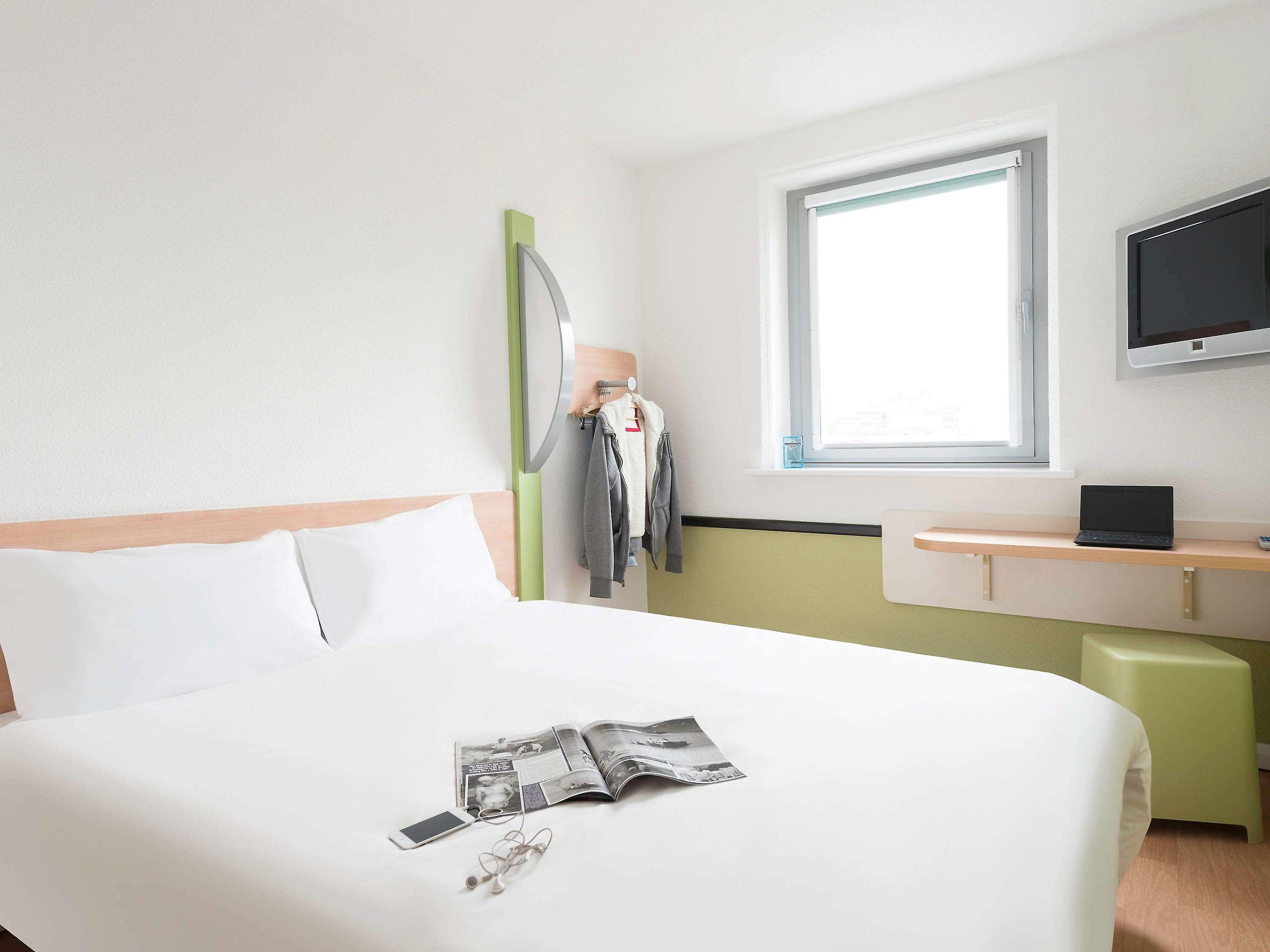 ibis budget Bradford — photo 5