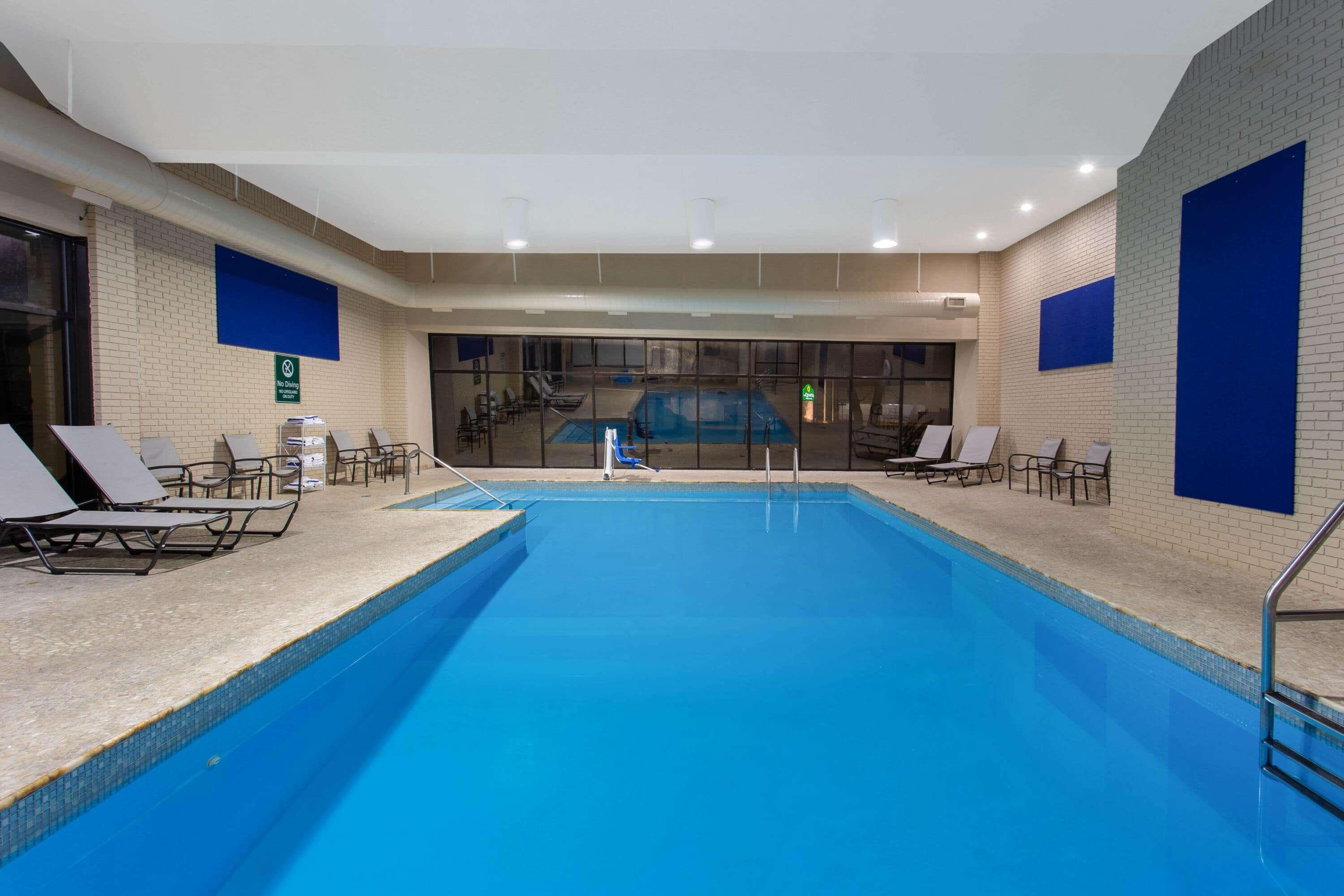 La Quinta Inn & Suites Effingham — photo 5