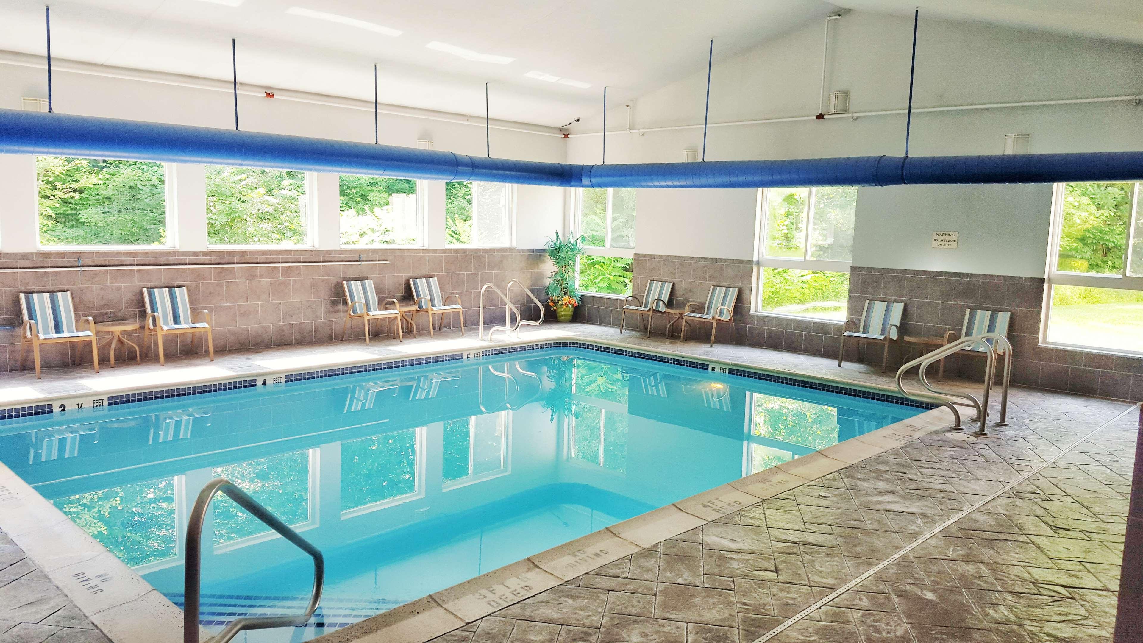 Best Western Plus New England Inn & Suites — photo 5