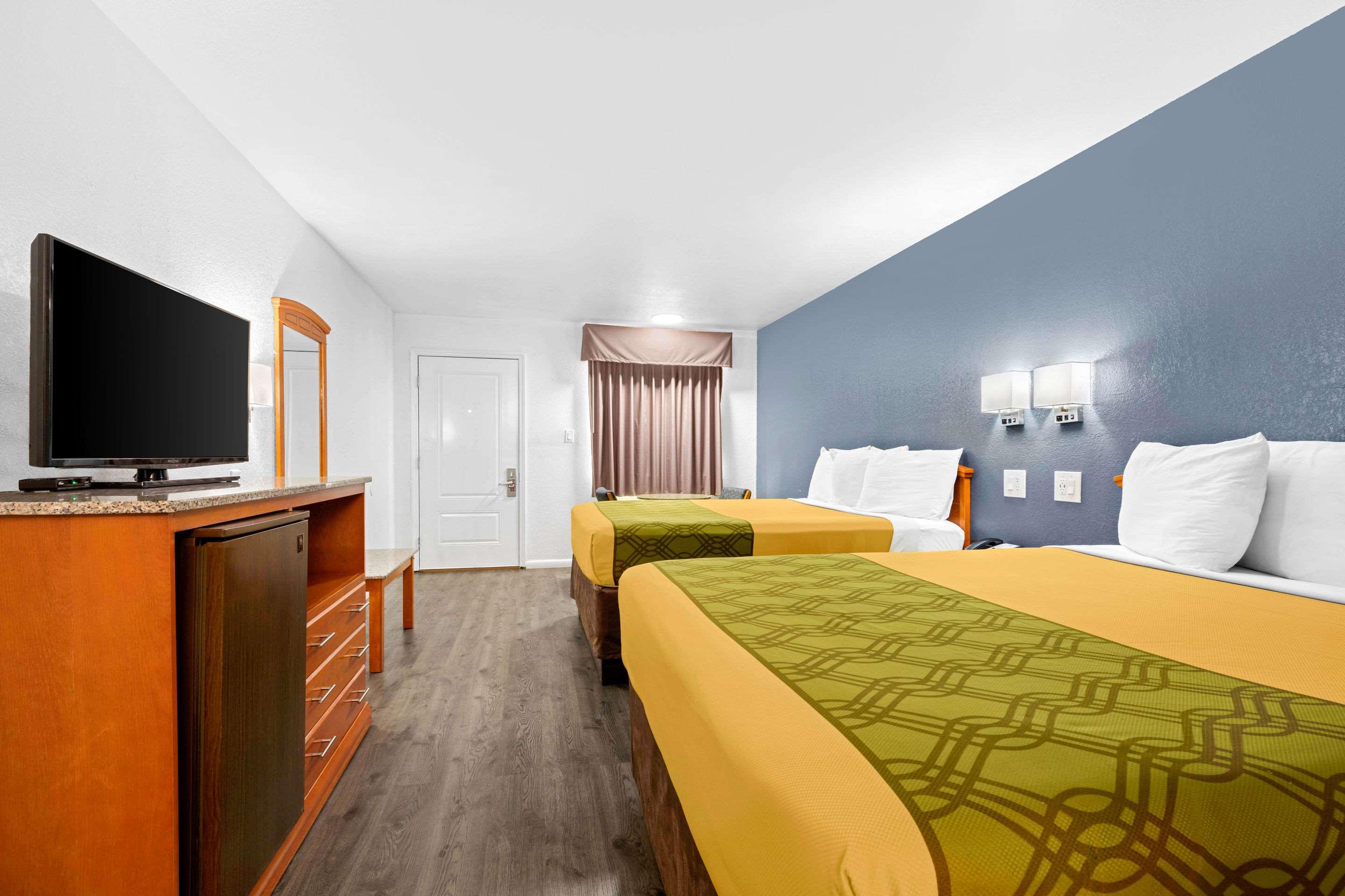 Econo Lodge — photo 3