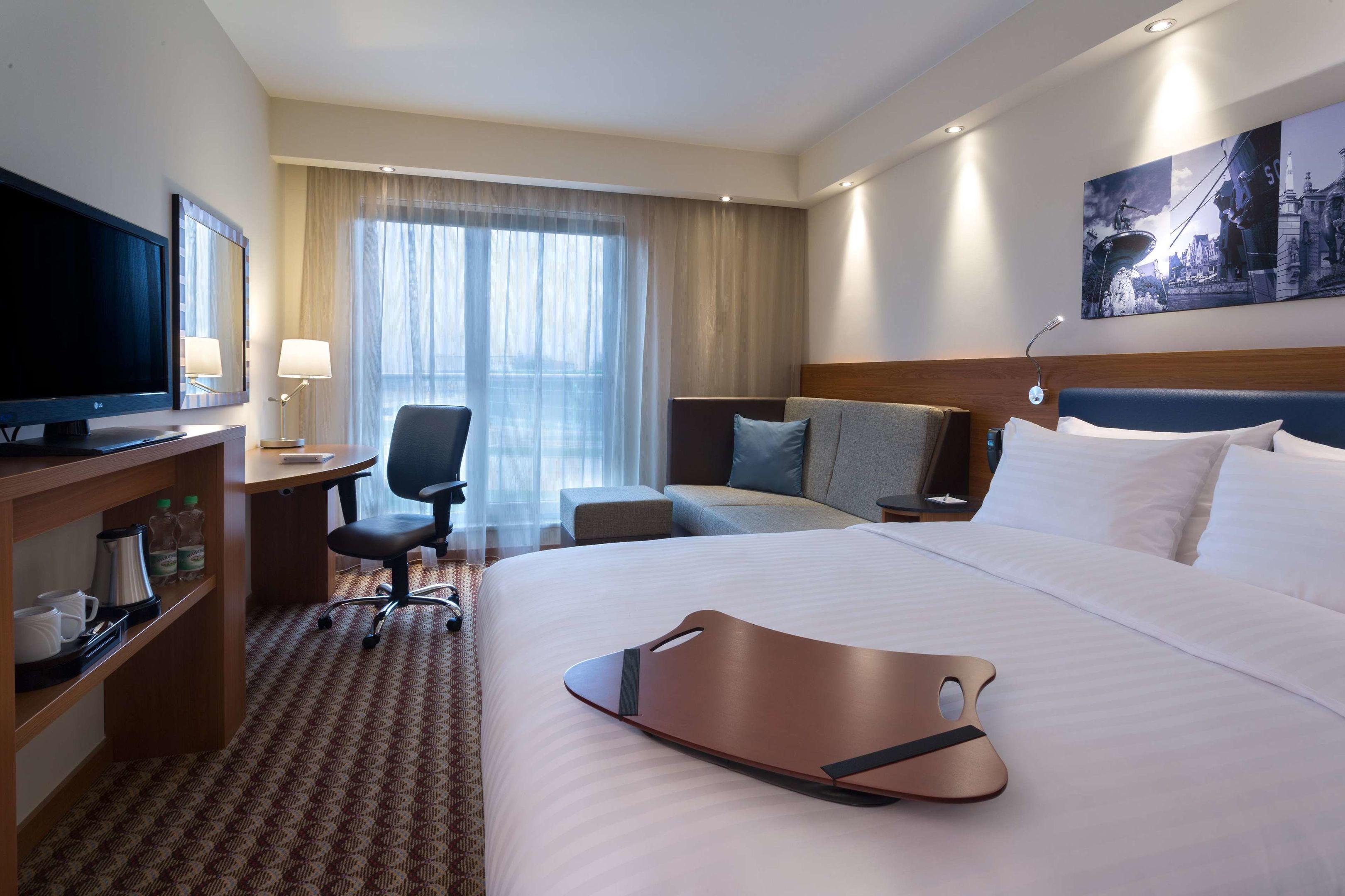 Hampton By Hilton Gdansk Airport — photo 4