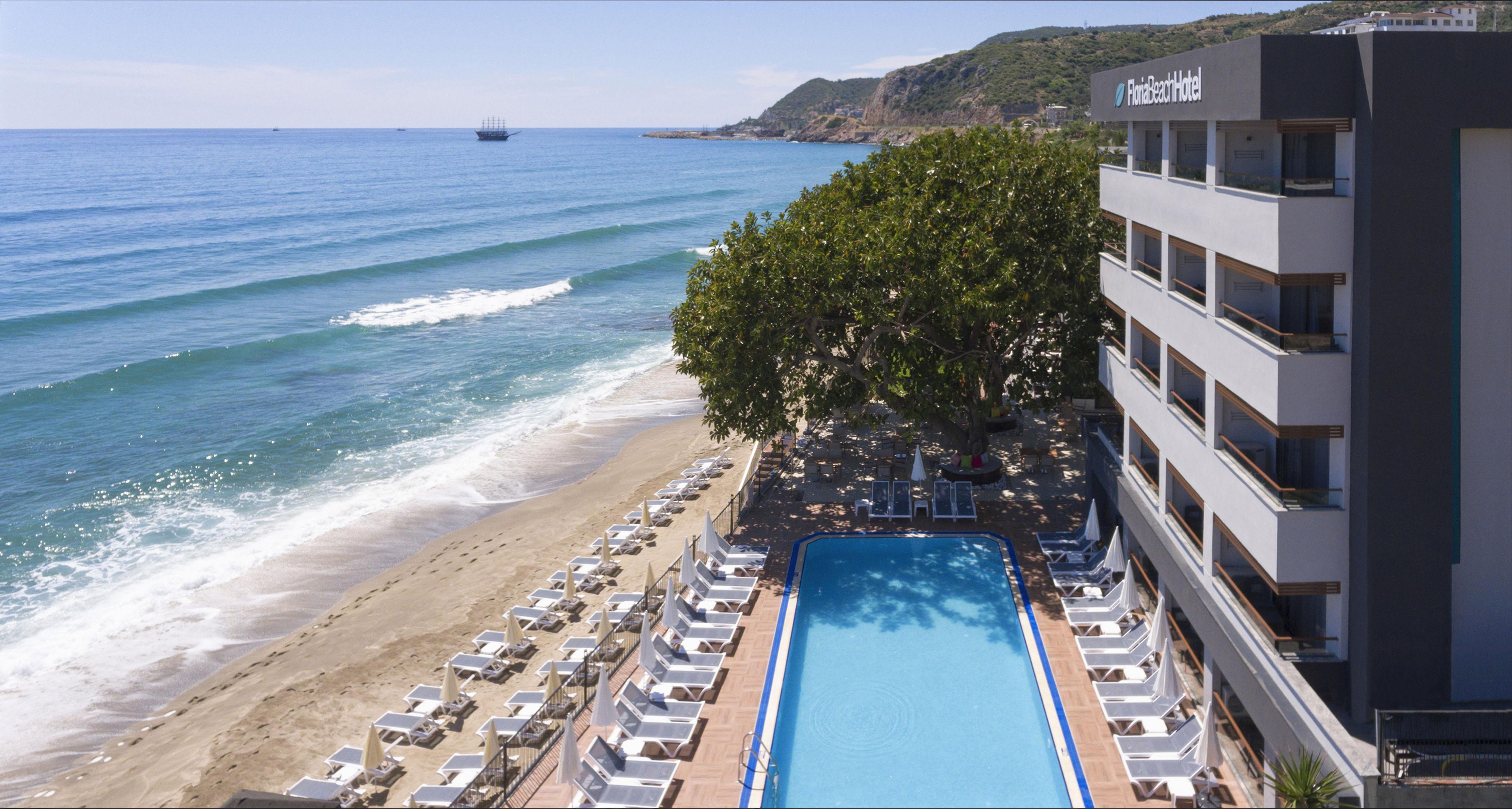 Floria Beach Hotel — photo 4