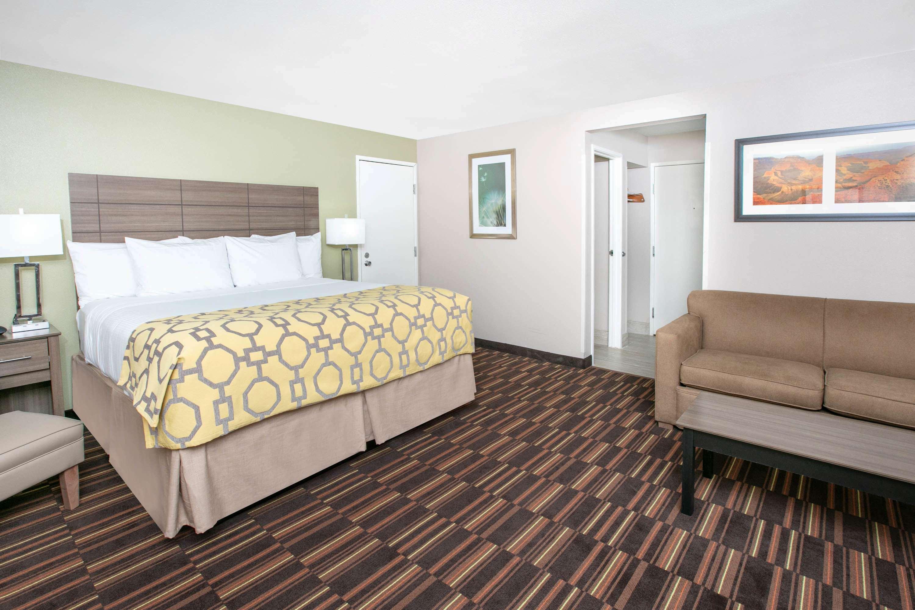 Baymont Inn & Suites Plano — photo 5