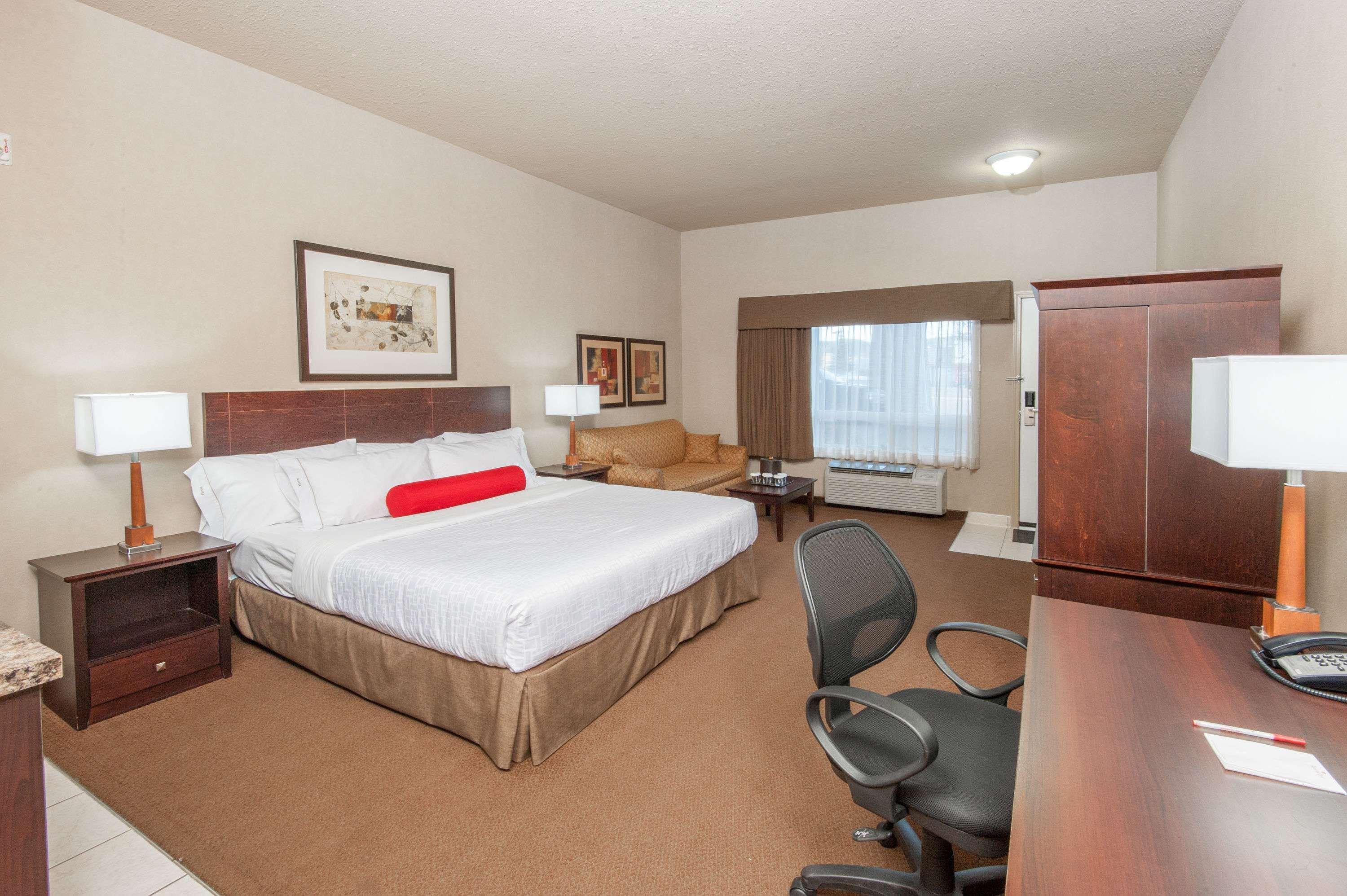 Ramada by Wyndham Drumheller Hotel & Suites — photo 4