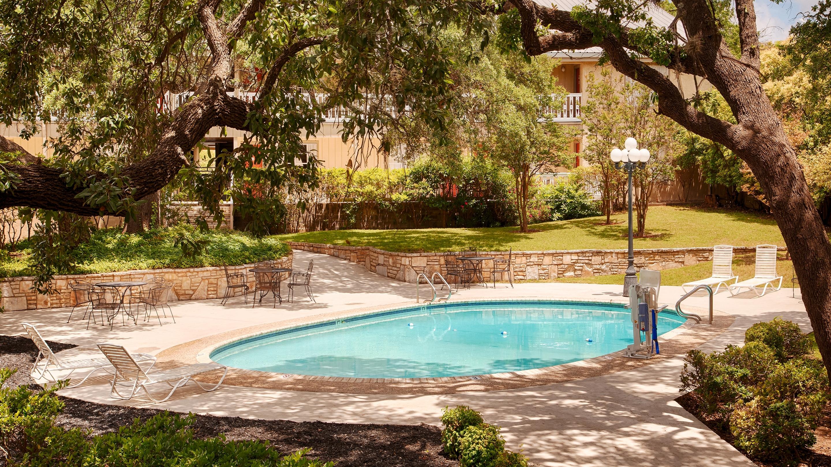 Best Western Sunday House Inn — photo 4