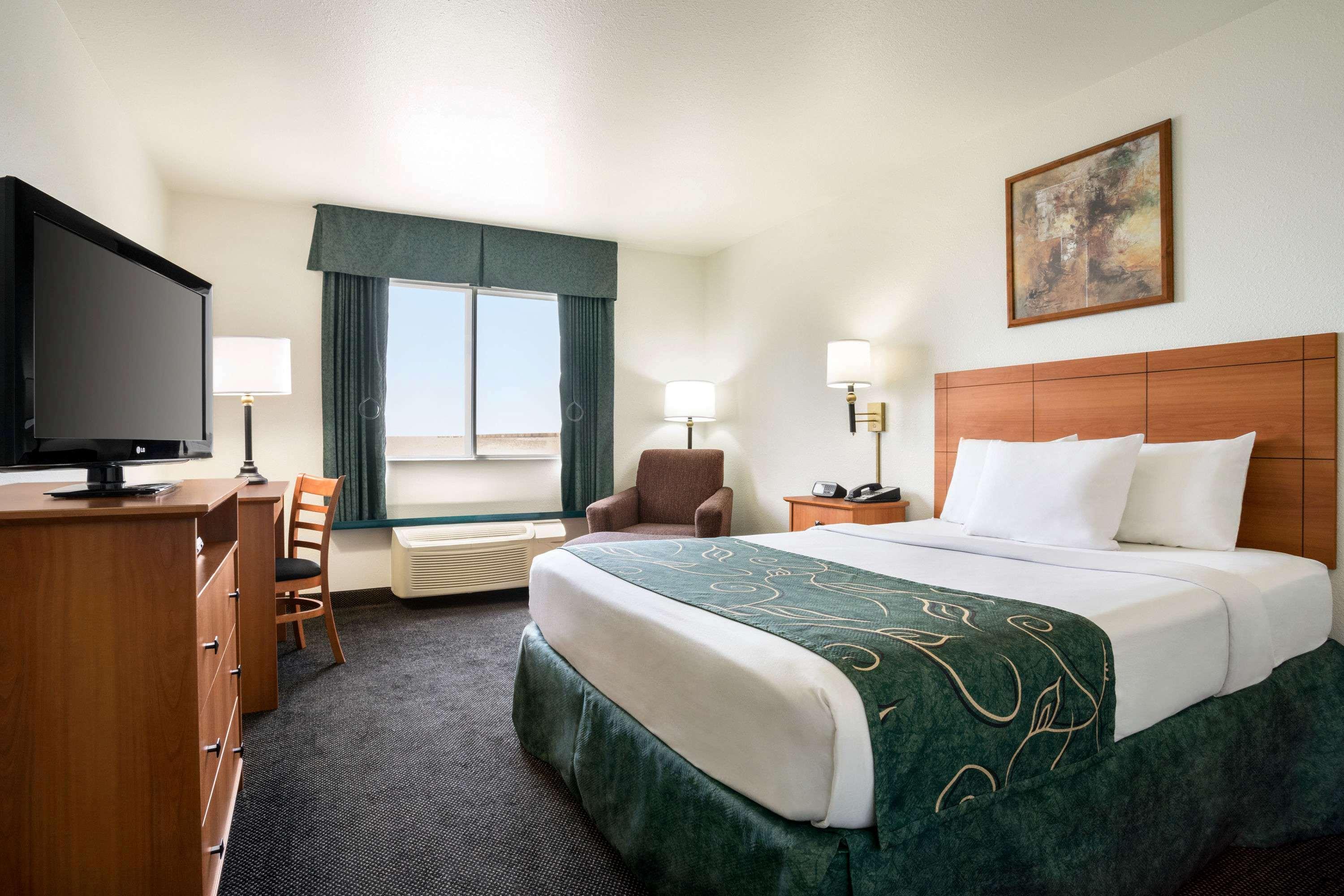 Travelodge by Wyndham Bill WY Thunder Basin Ntl Grassland — photo 4