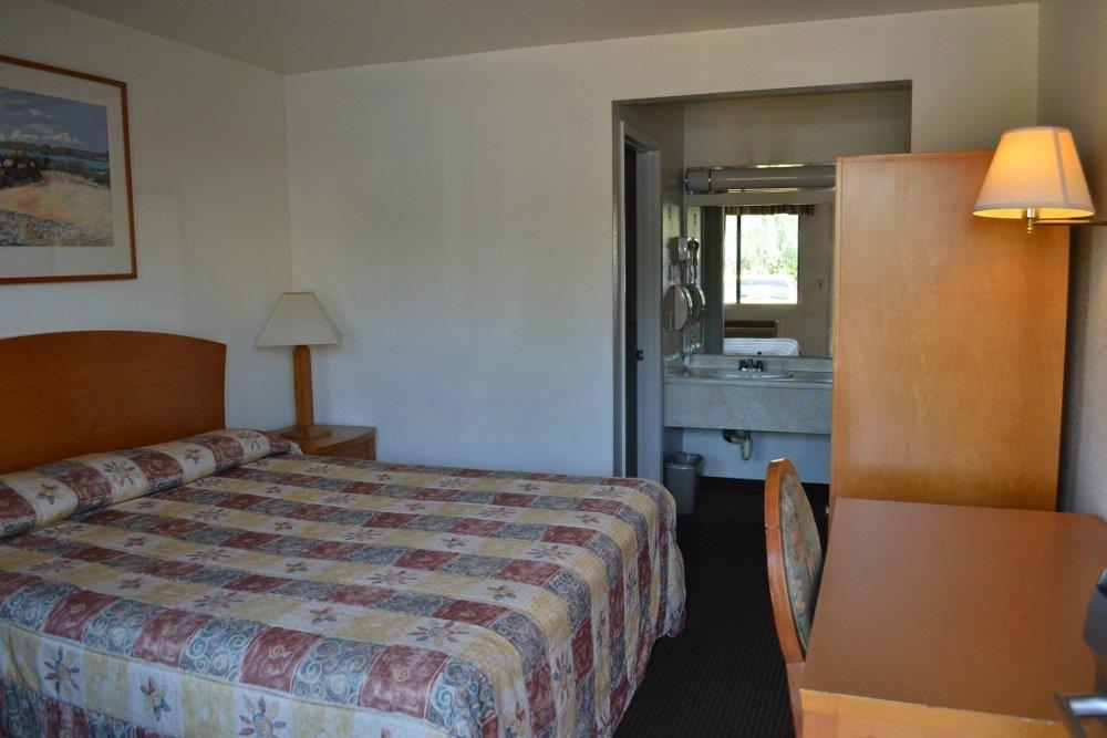 Vagabond Inn Fresno — photo 5