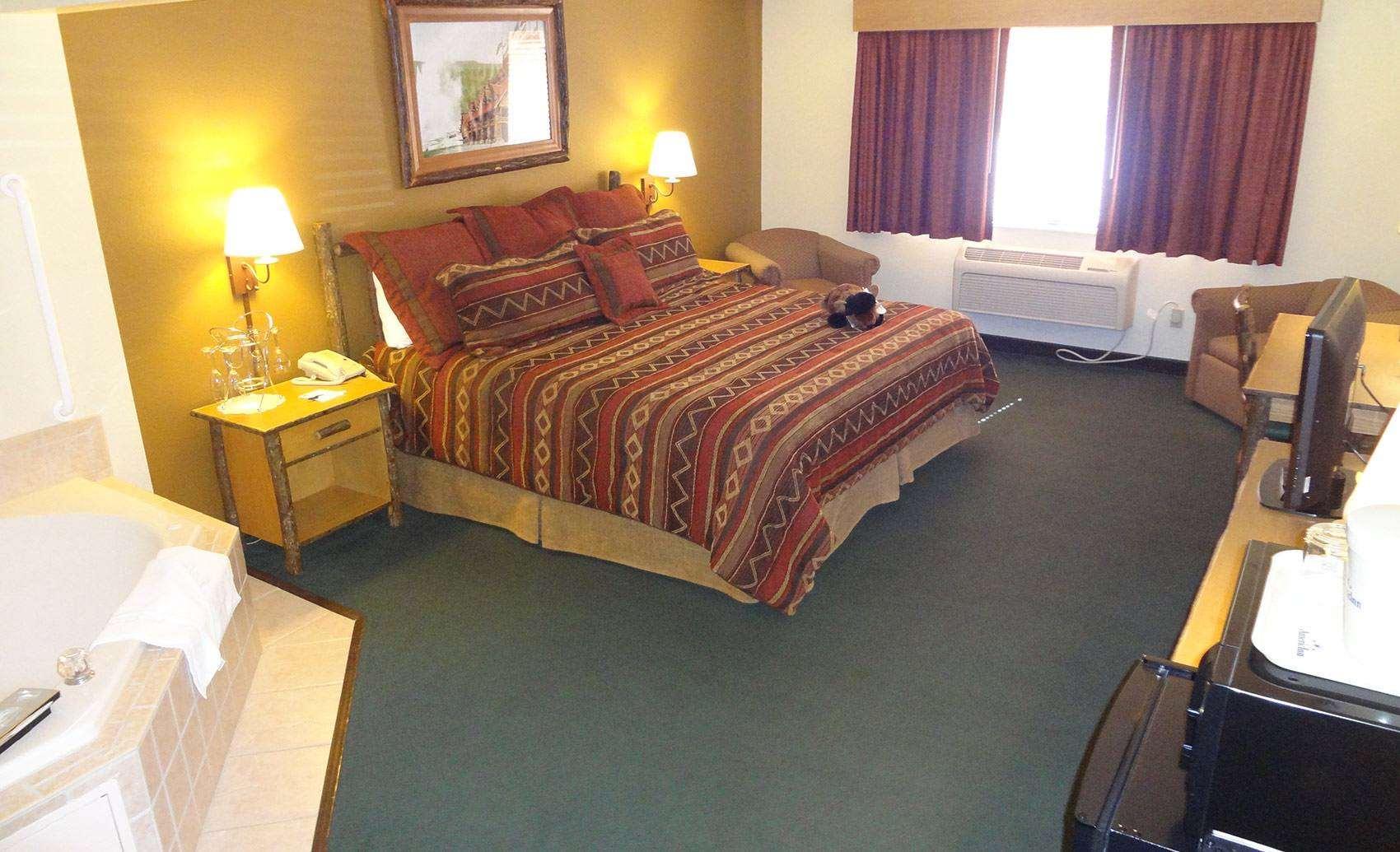 AmericInn Cody — photo 4